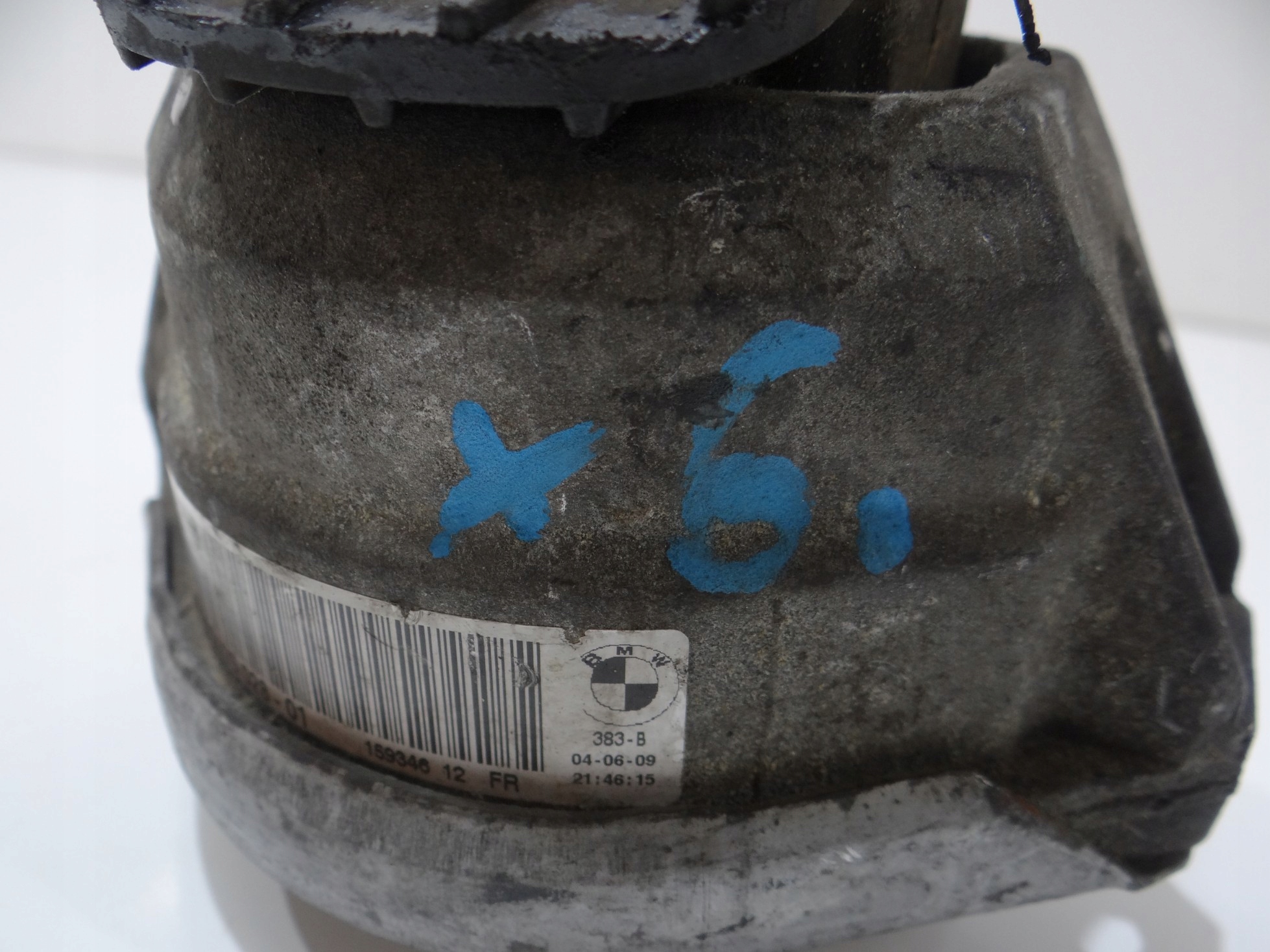engine mount right BMW E60 E61 LCI N53B30A 6775028