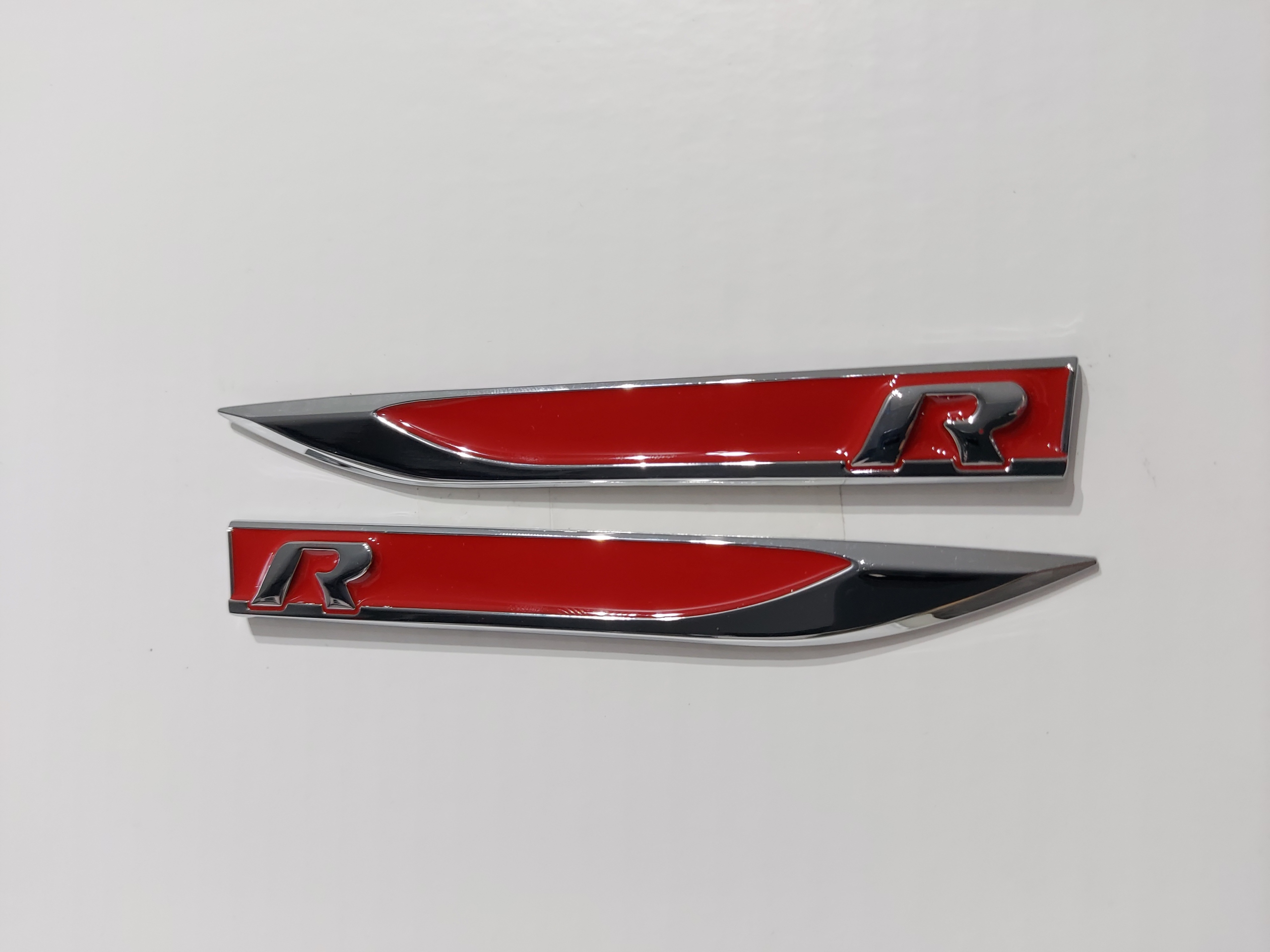 VW GOLF VII R-LINE EMBLEMAT LOGO ZNACZEK NAPIS NAKLEJKA NA BŁOTNIK ...