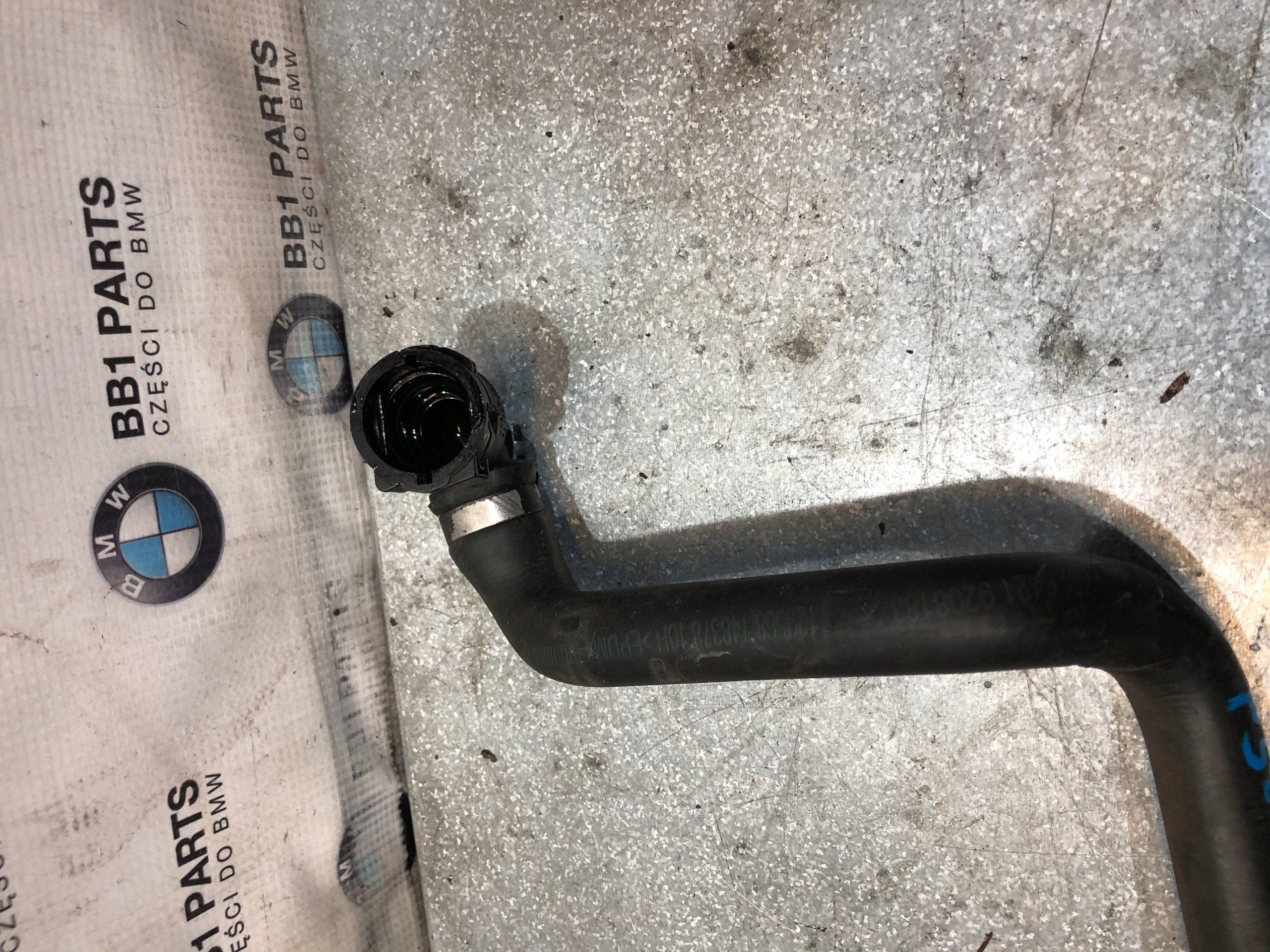 cijev crijevo prijenos vode BMW F30 F31 330D 335D 3.0D