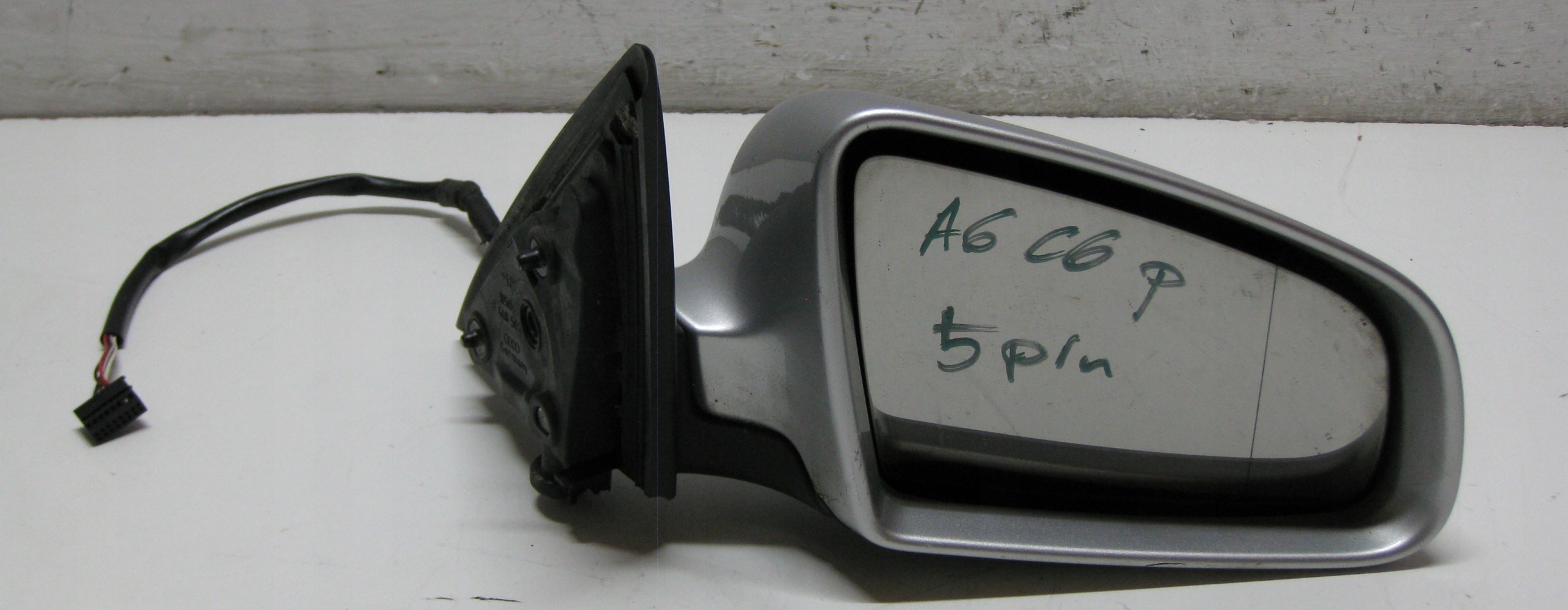 AUDI A6 C6 2.7 TDI 07R mirror right front 5 PIN LY7W EU