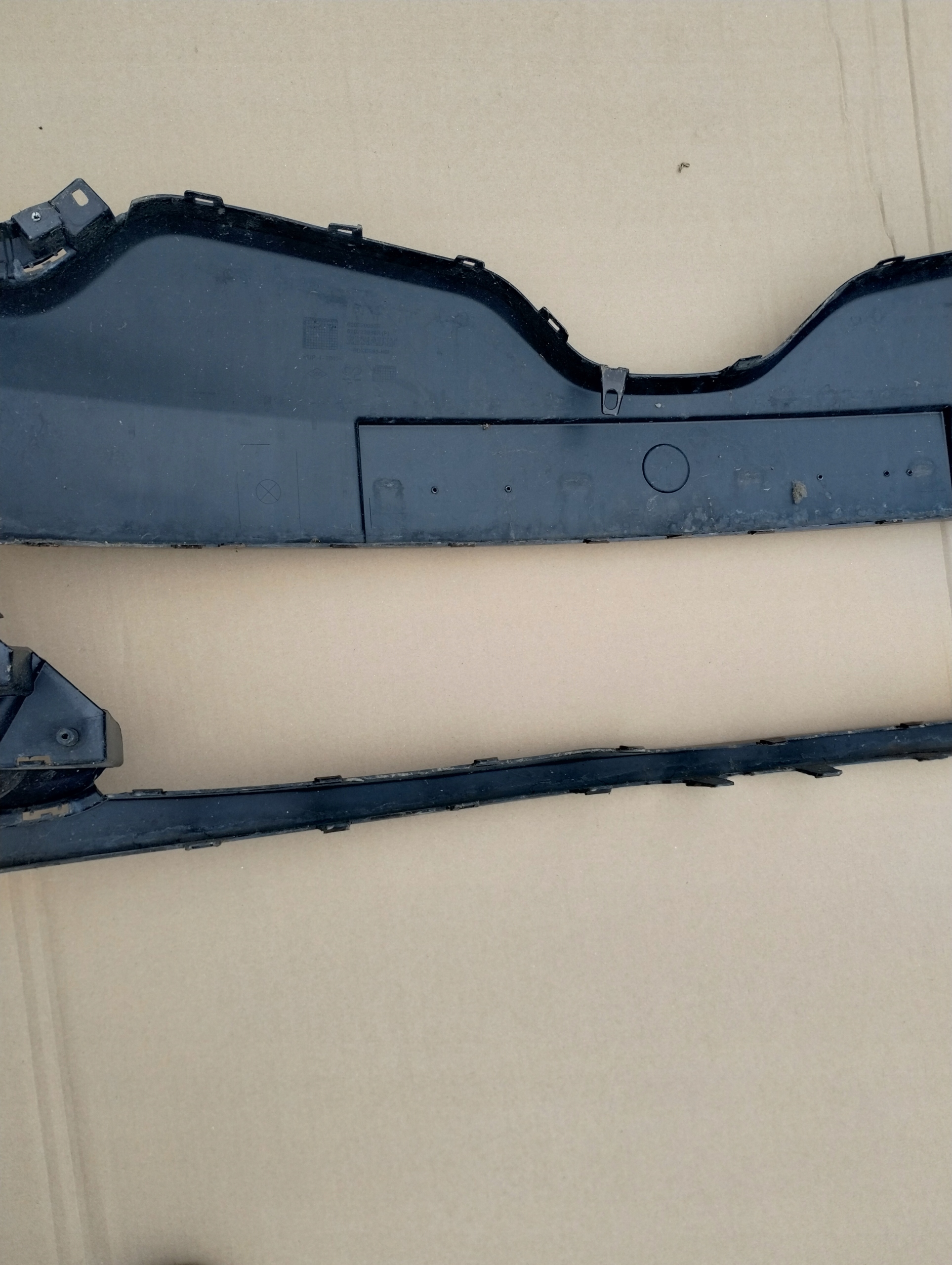 front bumper Renault Megane III Lift 620221121R front