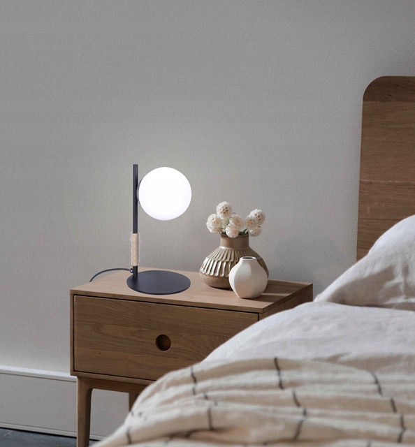 LAMPKA STOŁOWA NOCNA SZKLANY KLOSZ JUTOWY SZNUREK Zasilanie sieciowe