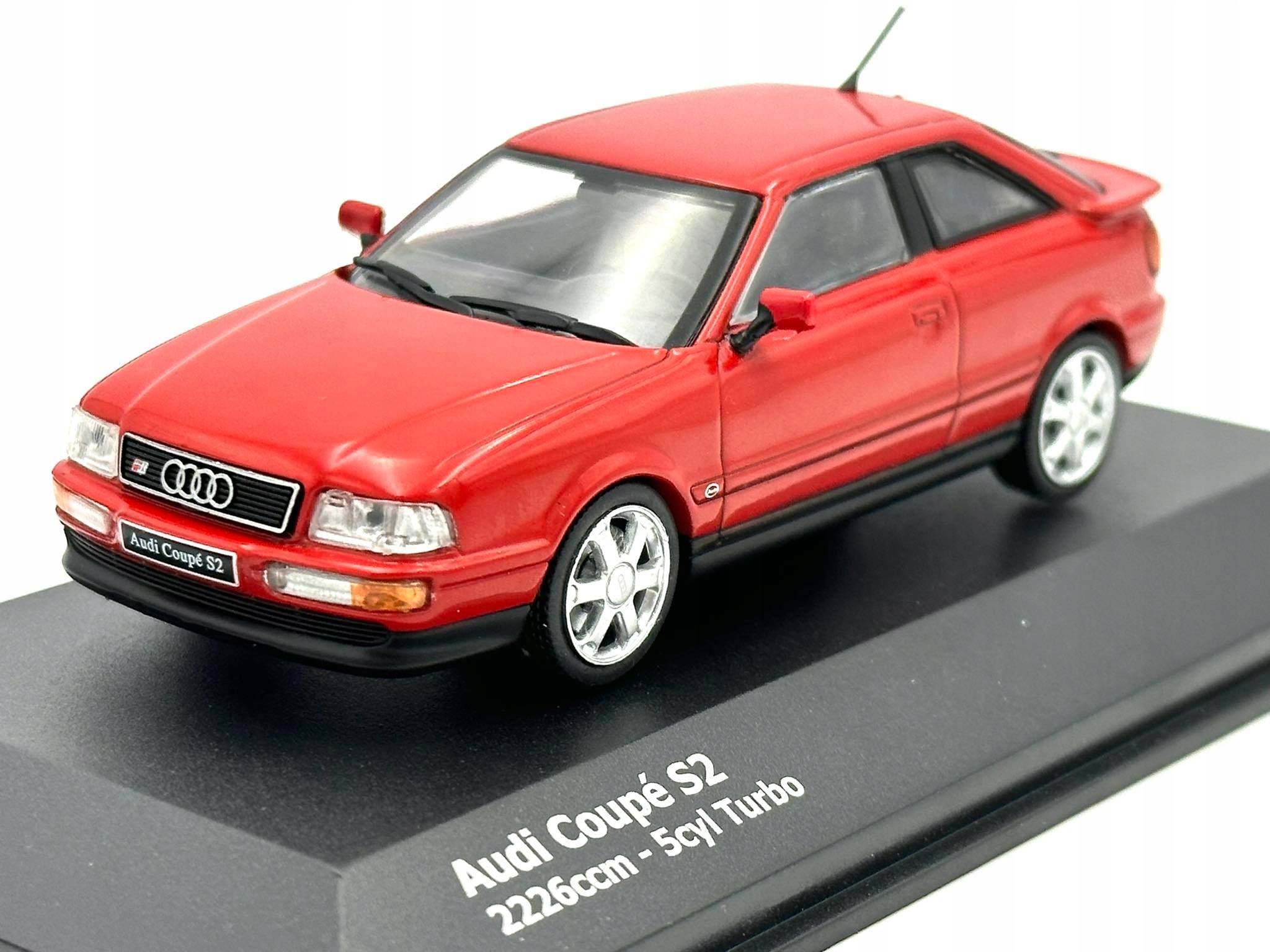 

Audi S2 Coupe 1992, red Solido 1:43