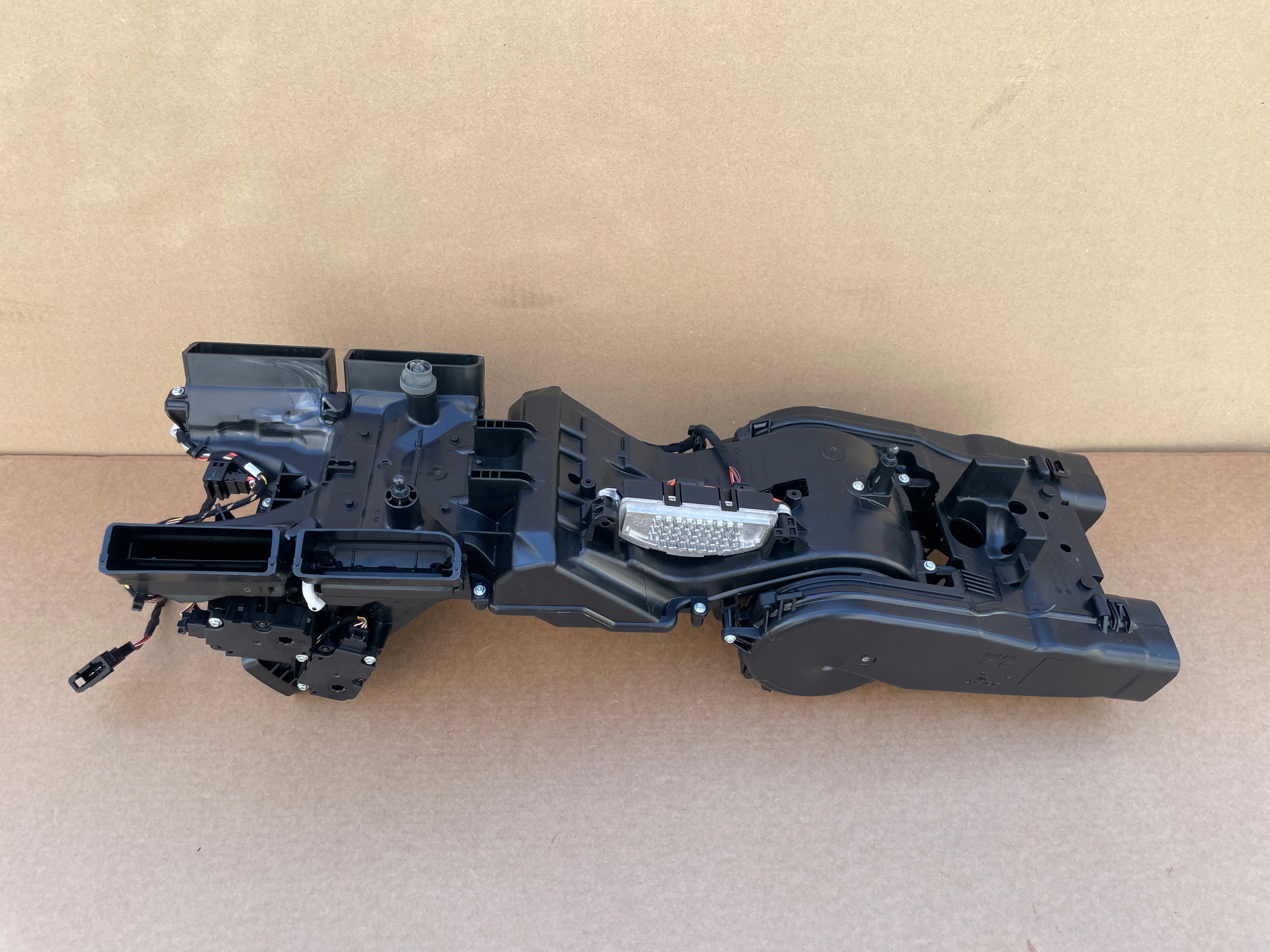 Bloc de chauffage complet AUDI Q7 Q8 LIFT 4M0819351A Comme Neuf Original