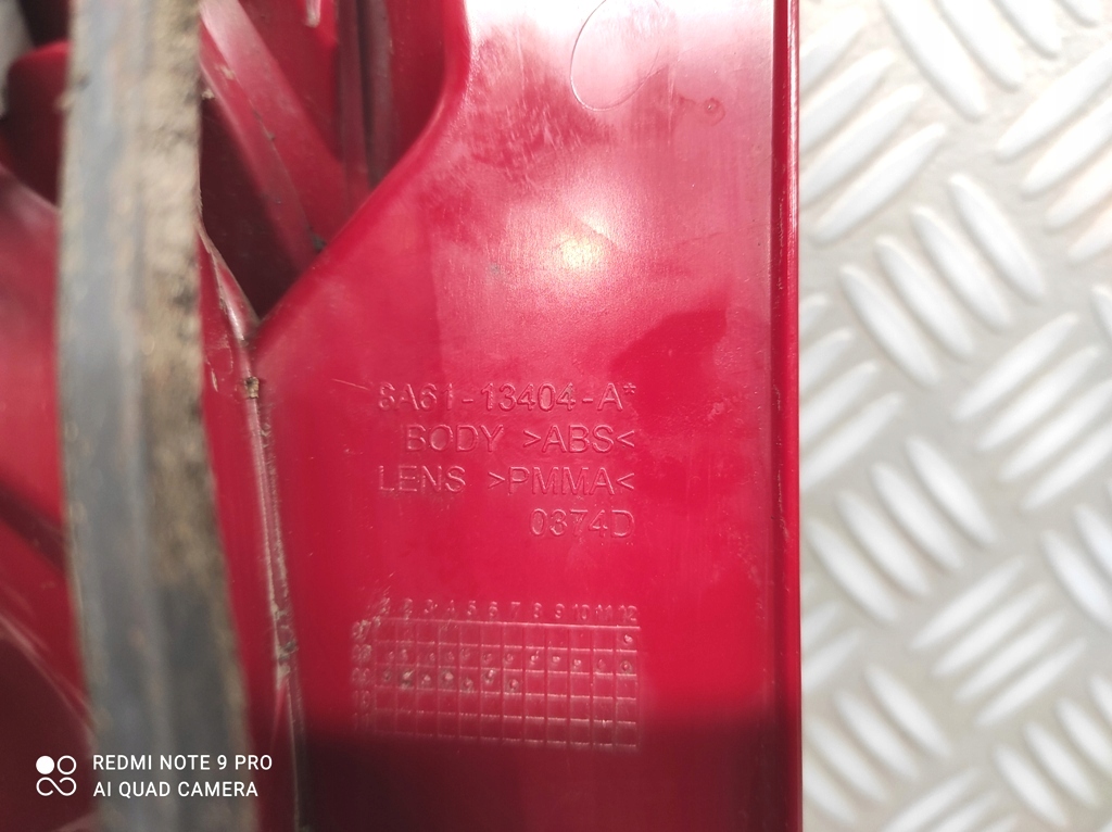 фонарь правый FORD Fiesta MK7 перед рестайлинг 8A6113404A