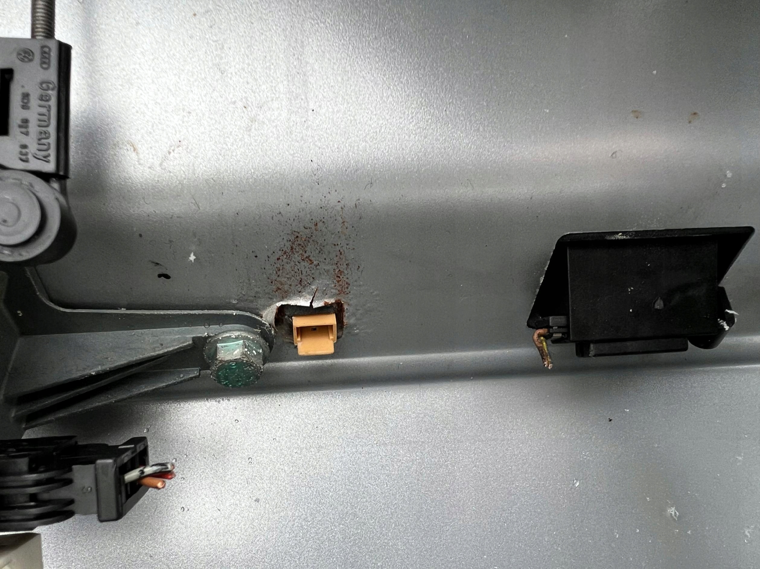 AUDI A3 8L trunk door boot LA7W
