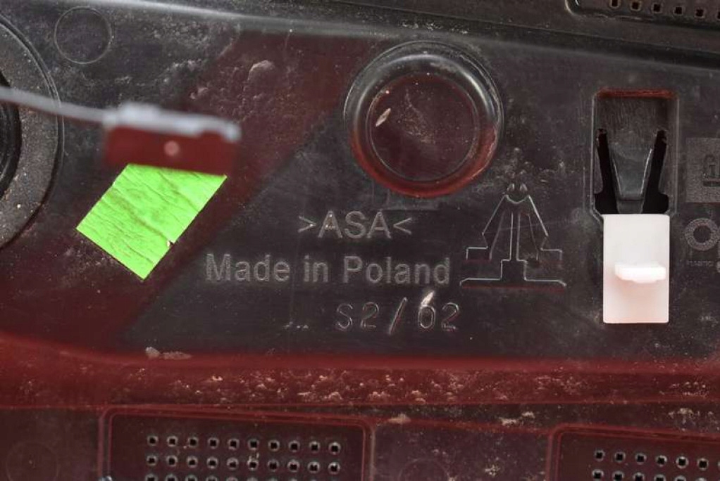 спойлер спойл Z10A 39117588 opel Astra 5 V k универсал 15-20