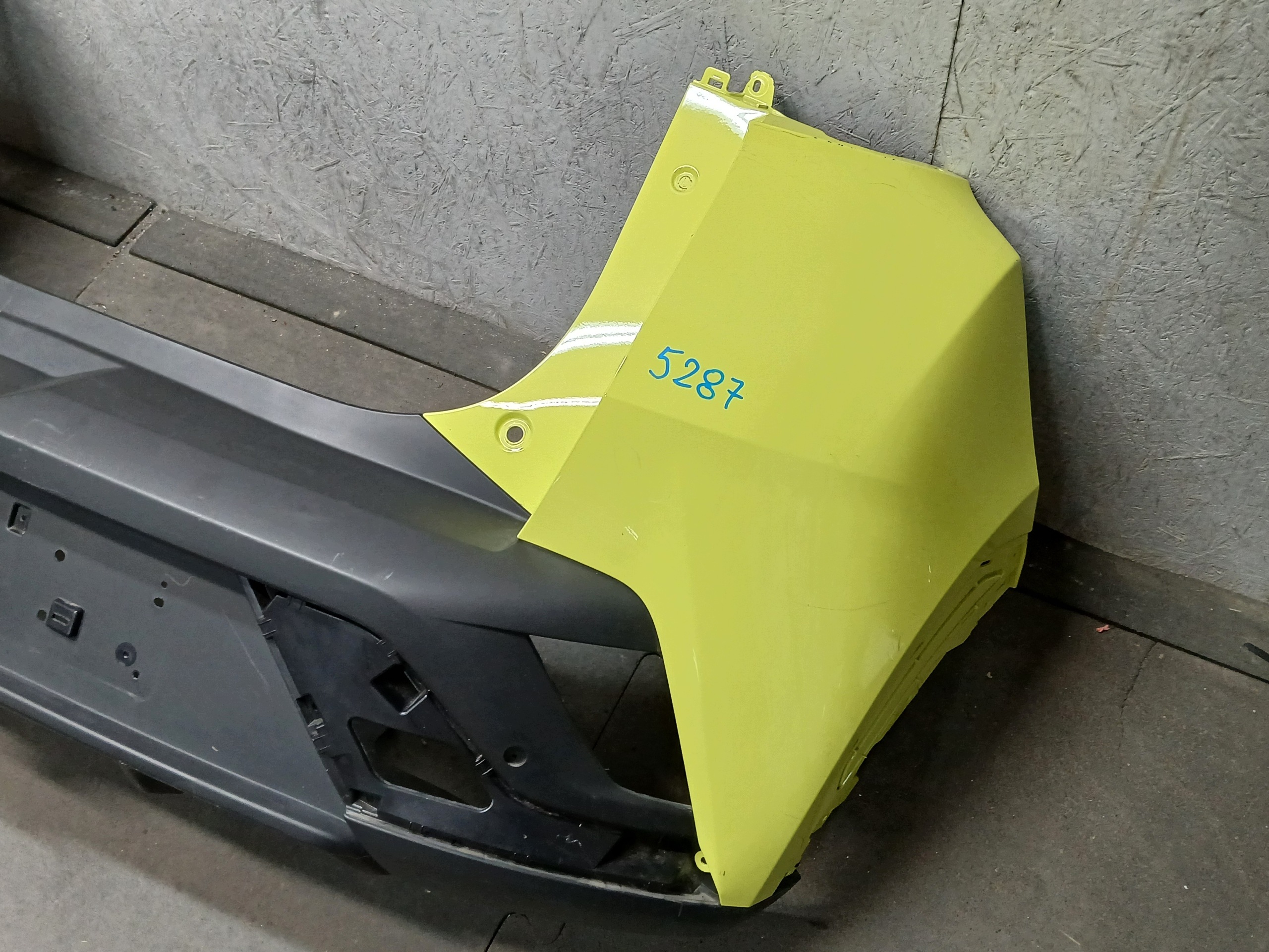 branik stražnji dio BYD DOLPHIN