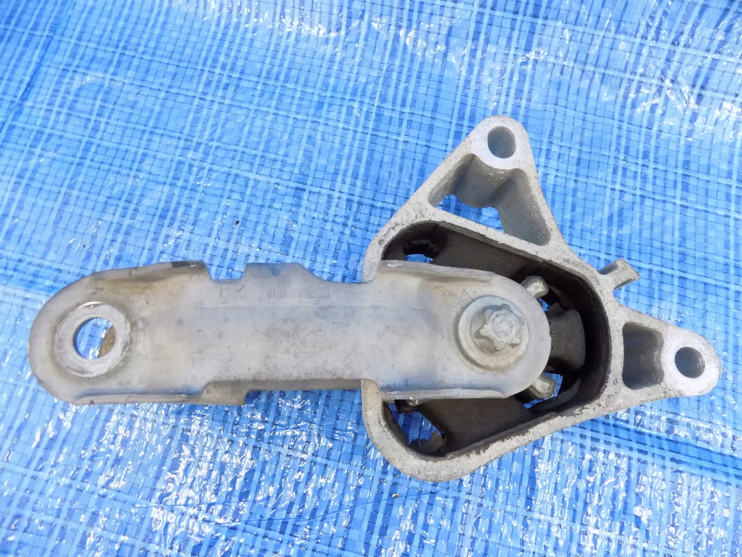 holder engine mount MERCEDES W176 2,2 CDI 15R