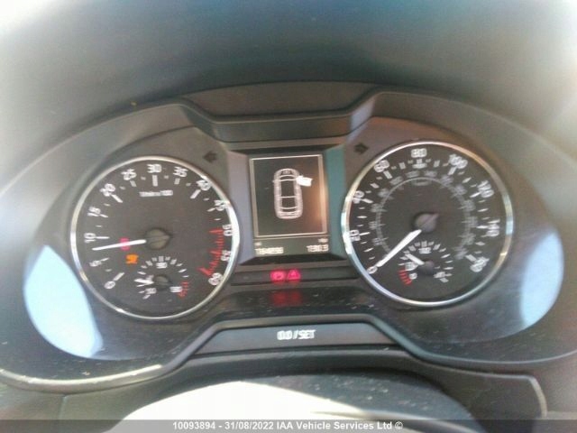 SZYBA LISTWA PRAWY TYŁ 5E5845213 OCTAVIA III 5E 16 Typ samochodu Samochody osobowe