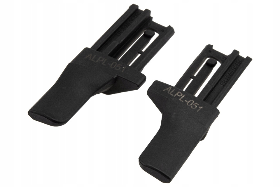 ŚLIZG PROWADNICA ROLETY BAGAŻNIKA OPEL INSIGNIA 09