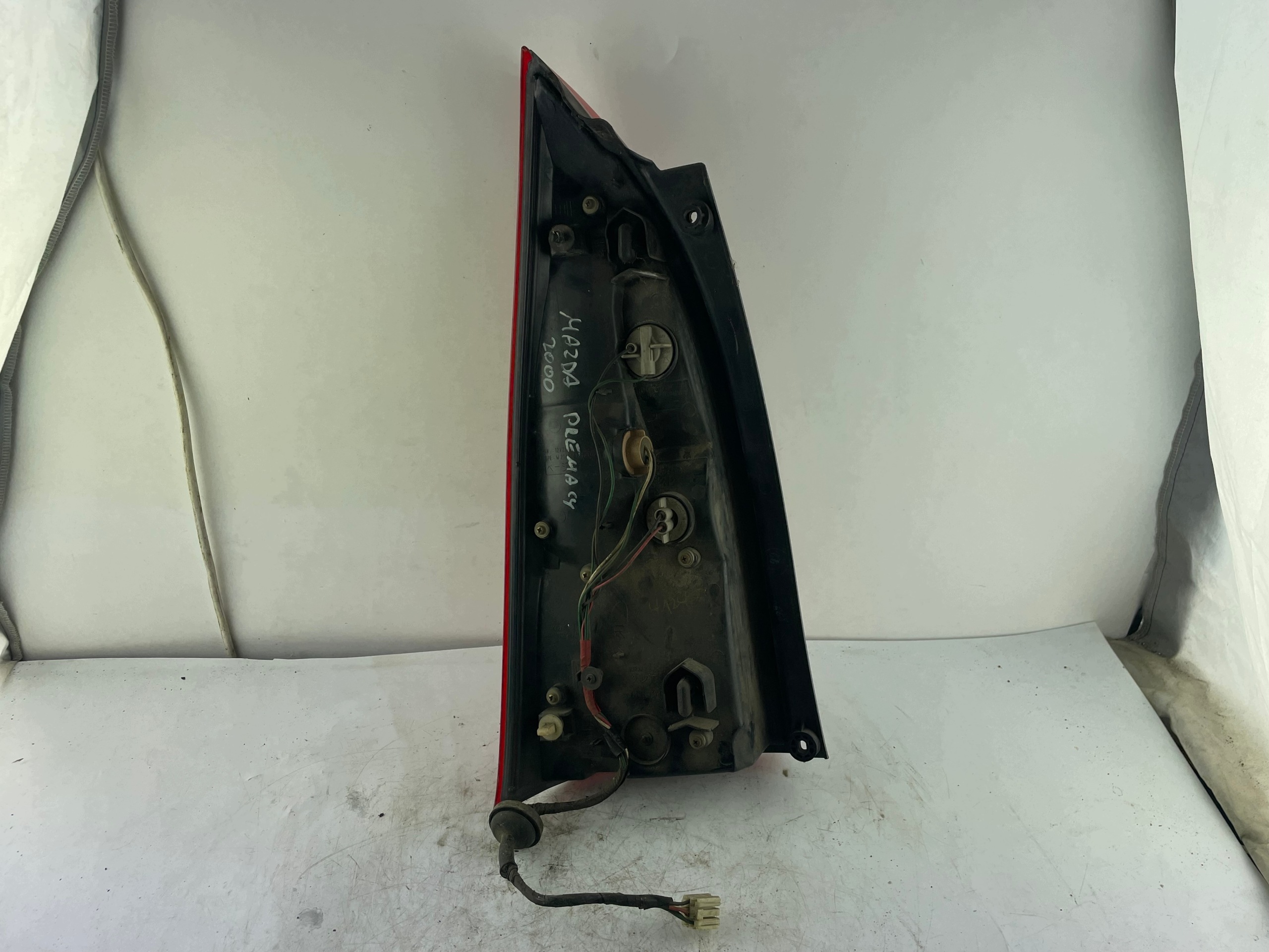light rear right Mazda Premacy CP CB0151150B 220-61908 EU