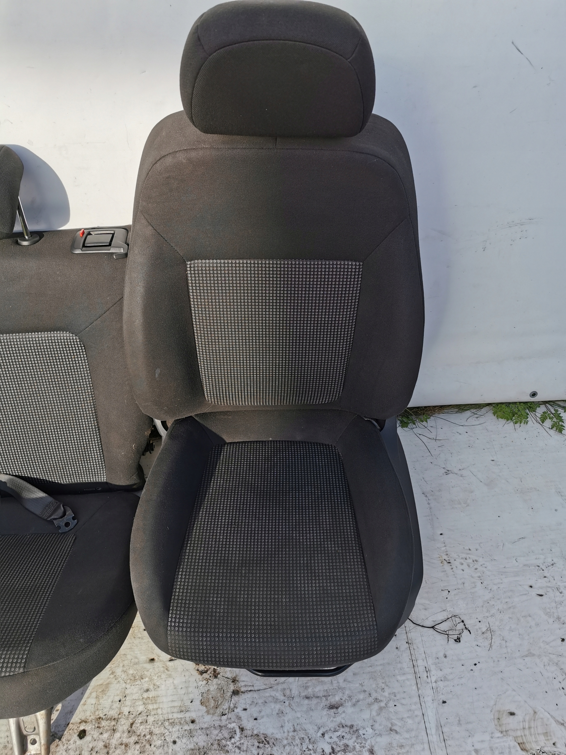 кресла диван ремни комплект opel CORSA d 2010r 5D