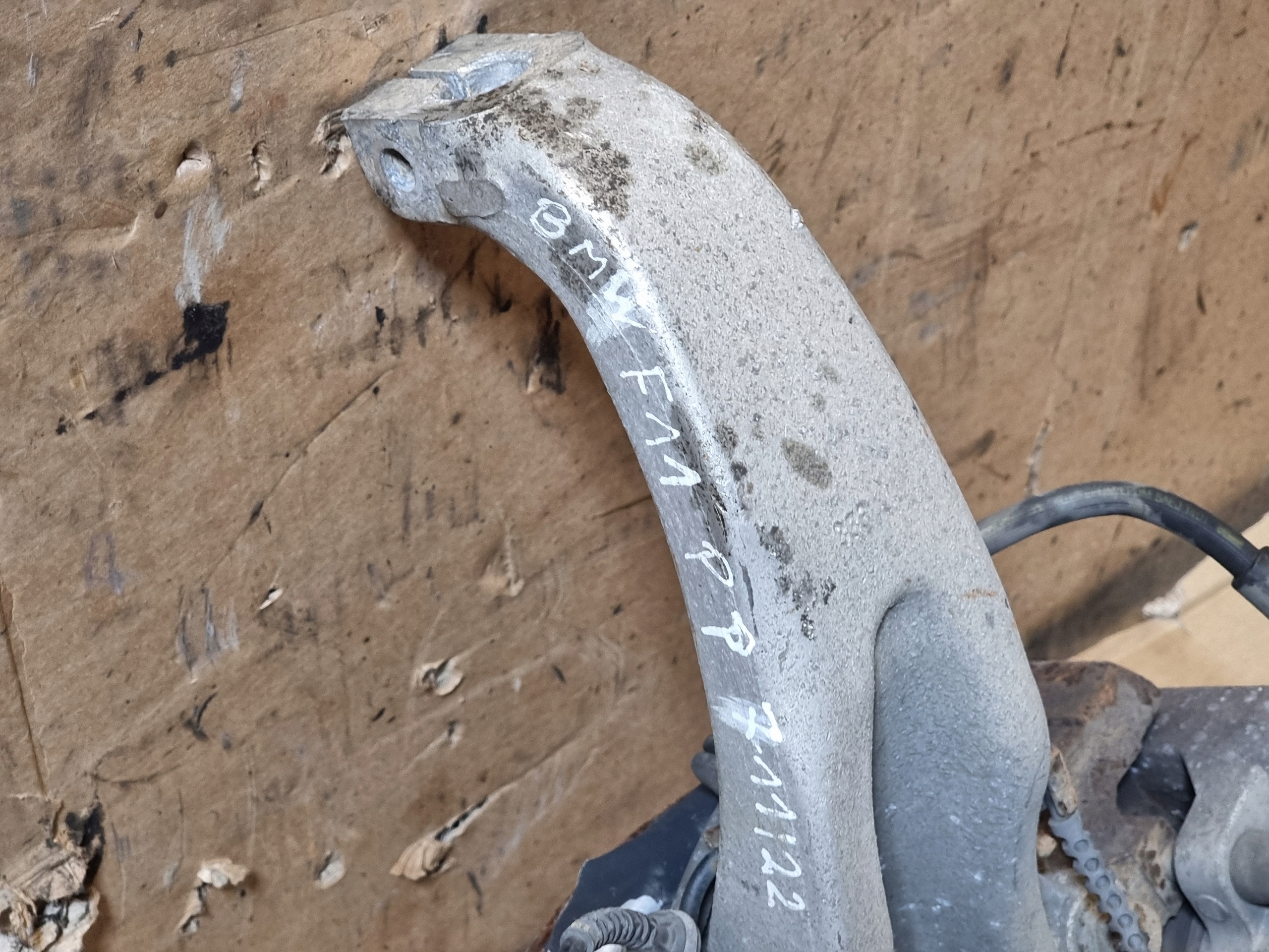 swing caliper right front BMW 5 F11 2.0D