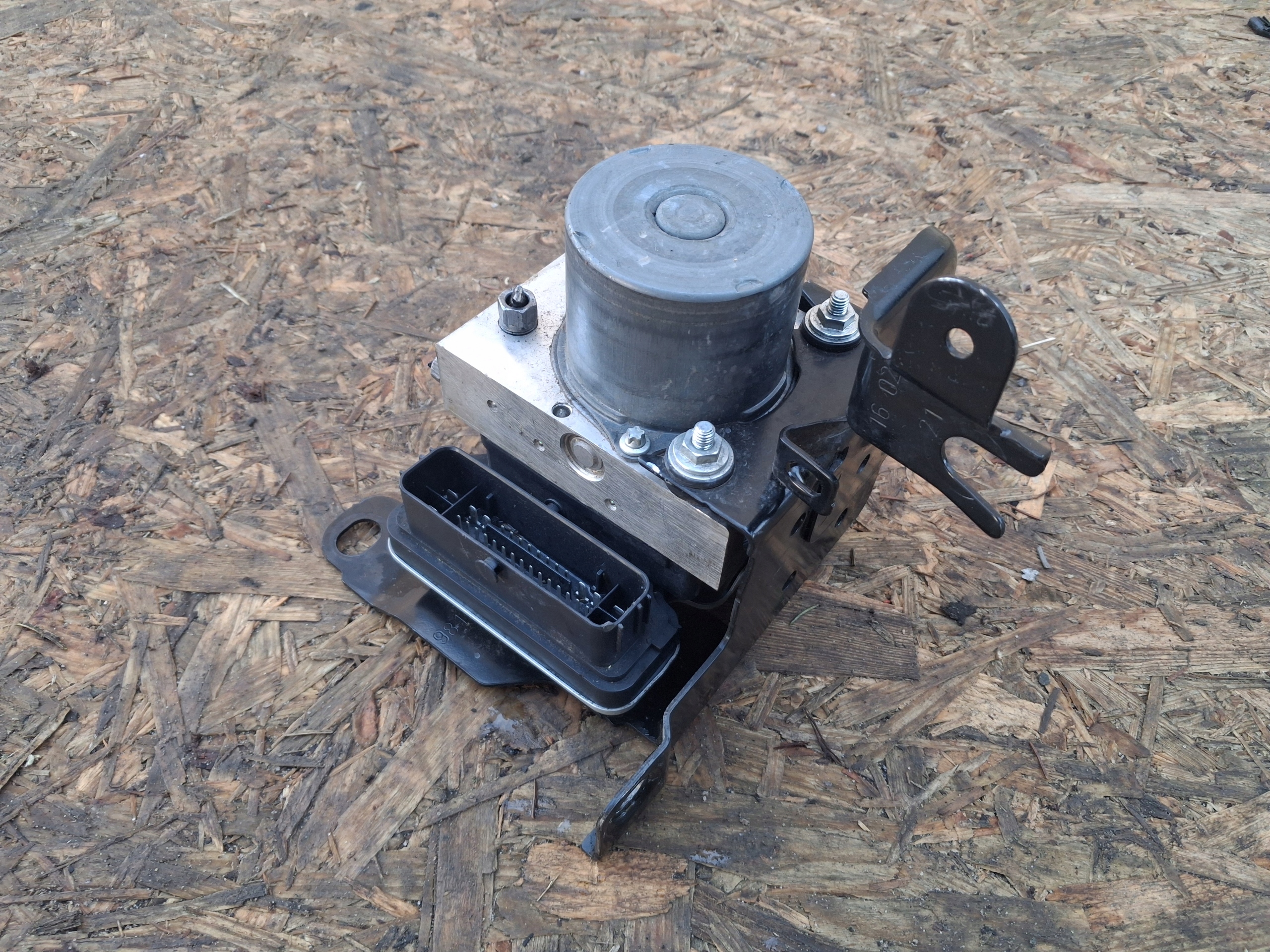 pump control unit ABS CITROEN PEUGEOT OPEL 9838785480