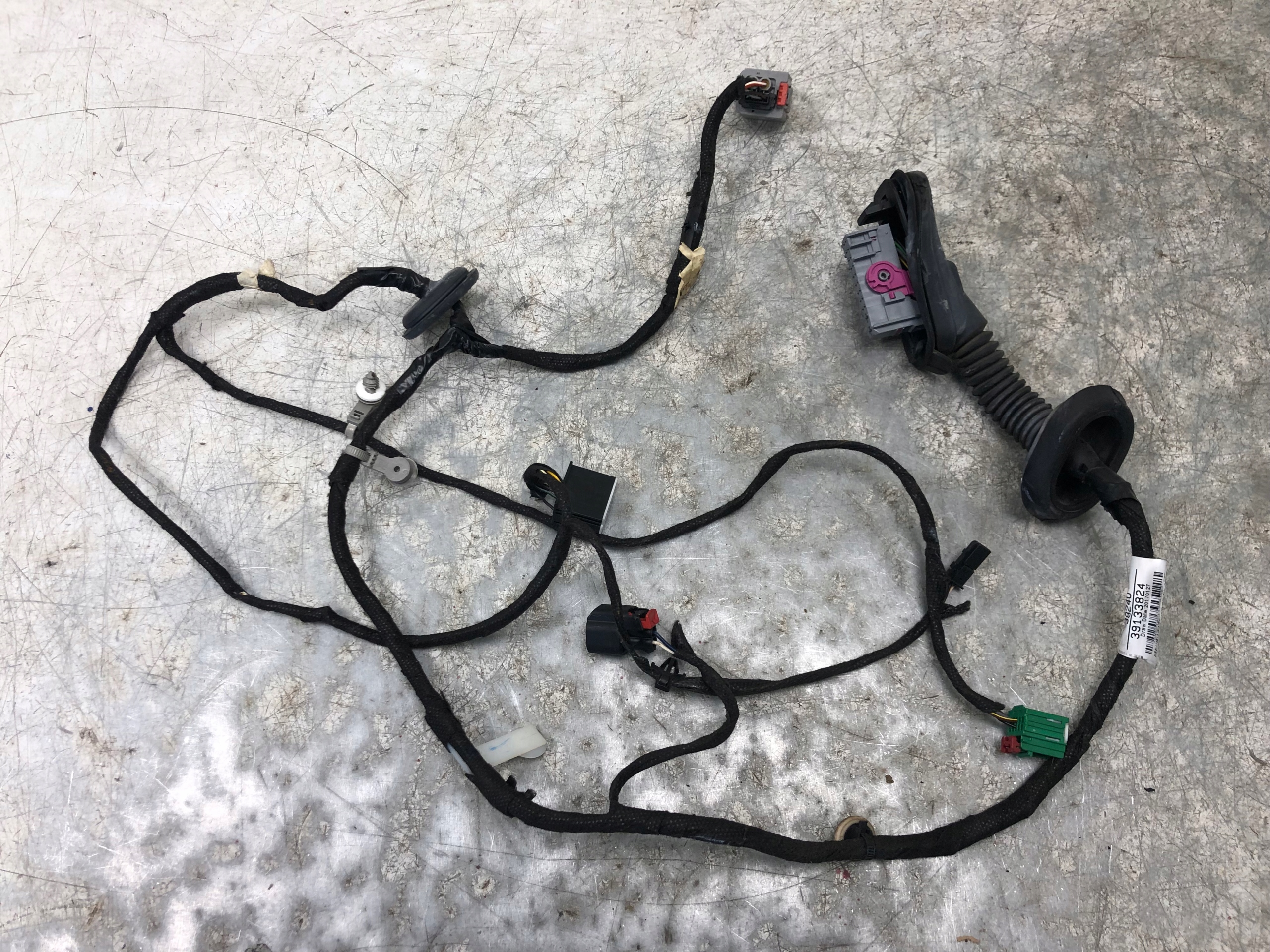 bundle door right rear part OPEL INSIGNIA B 39133824