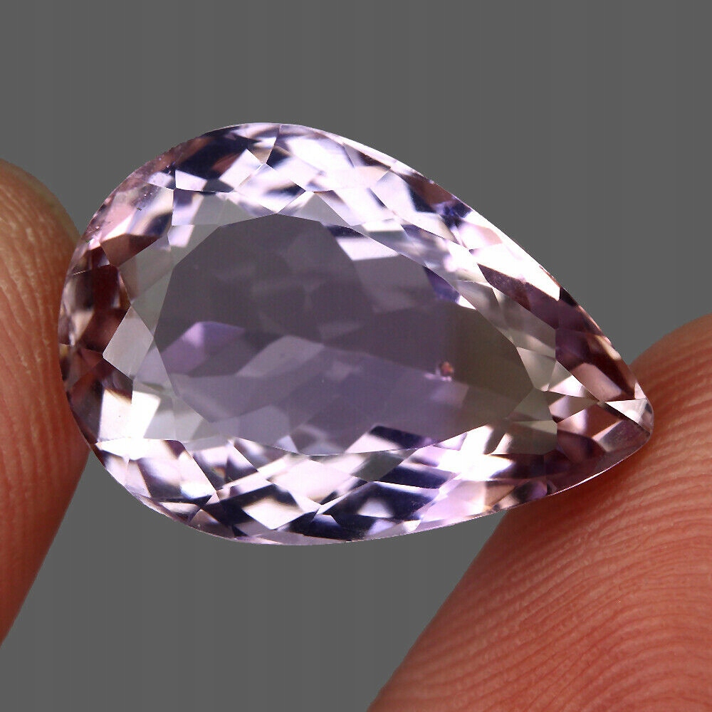 Přírodní kámen ametrin 15.43ct Vvs dvoubarevný