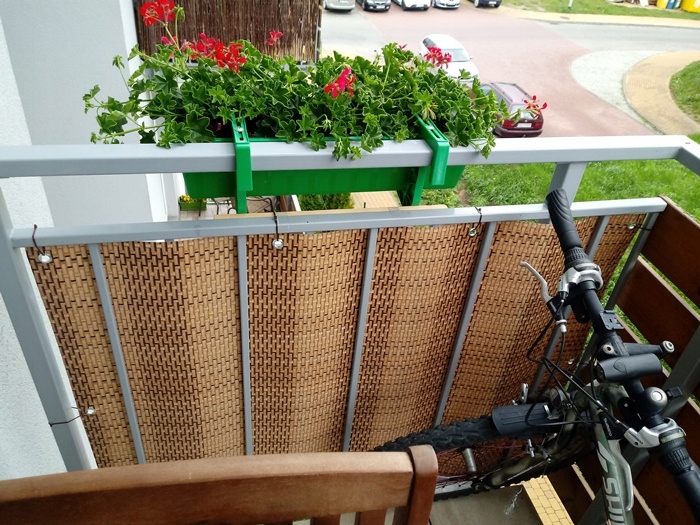 

Mata na Balkon Oczkowana Technorattan Gruba Szary