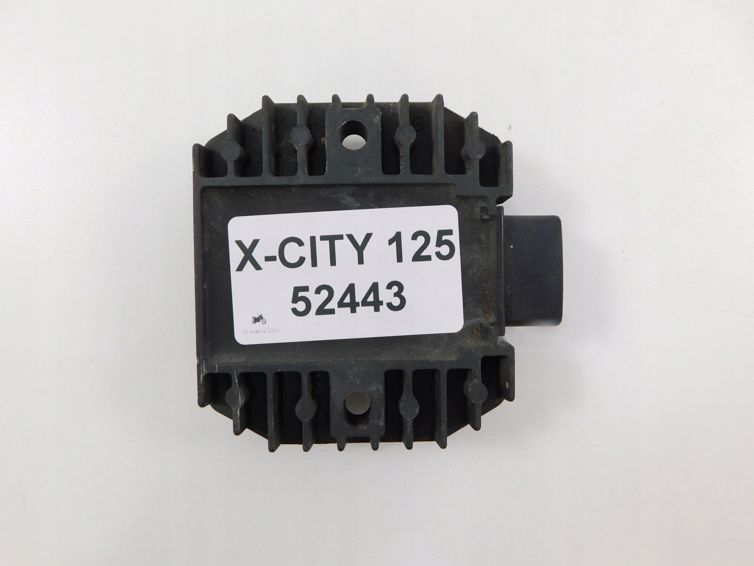 YAMAHA X-CITY 125 REGULATOR NAPIĘCIA M1