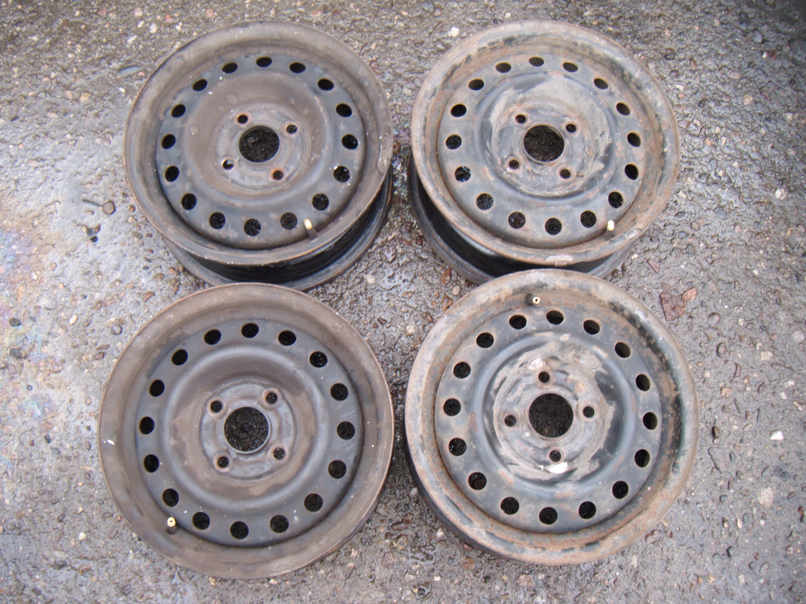 HONDA LOGO 96-01 1.3 FELGI STALOWE 4X100 5JX 13 ET 35