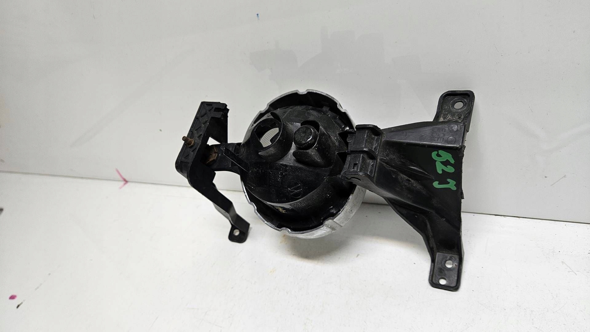 kia SORENTO II 09-12 ГАЛОГЕН перед правая сторона