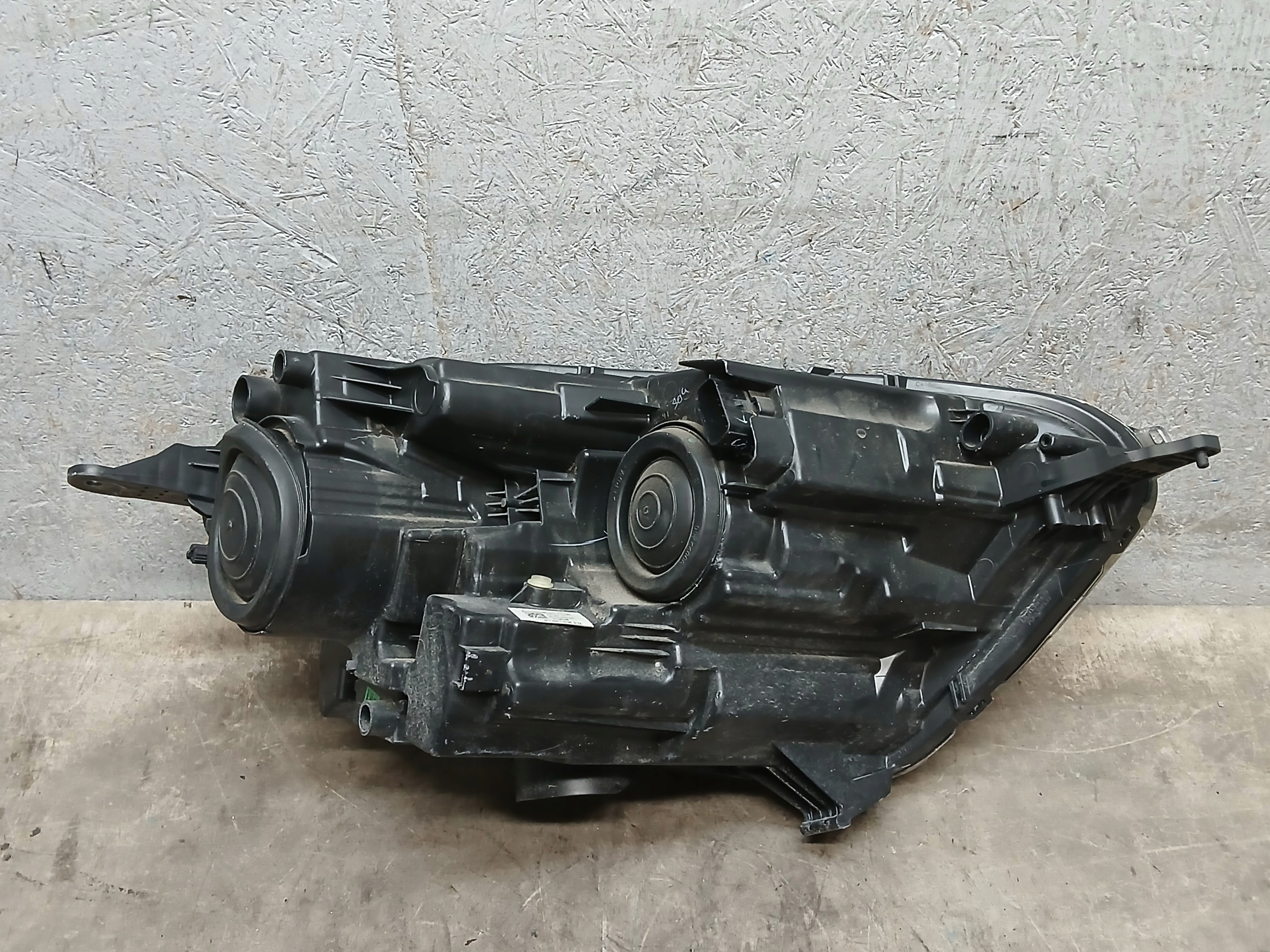 light front left FORD ECOSPORT LIFT lens LED GN15-13W030-YA