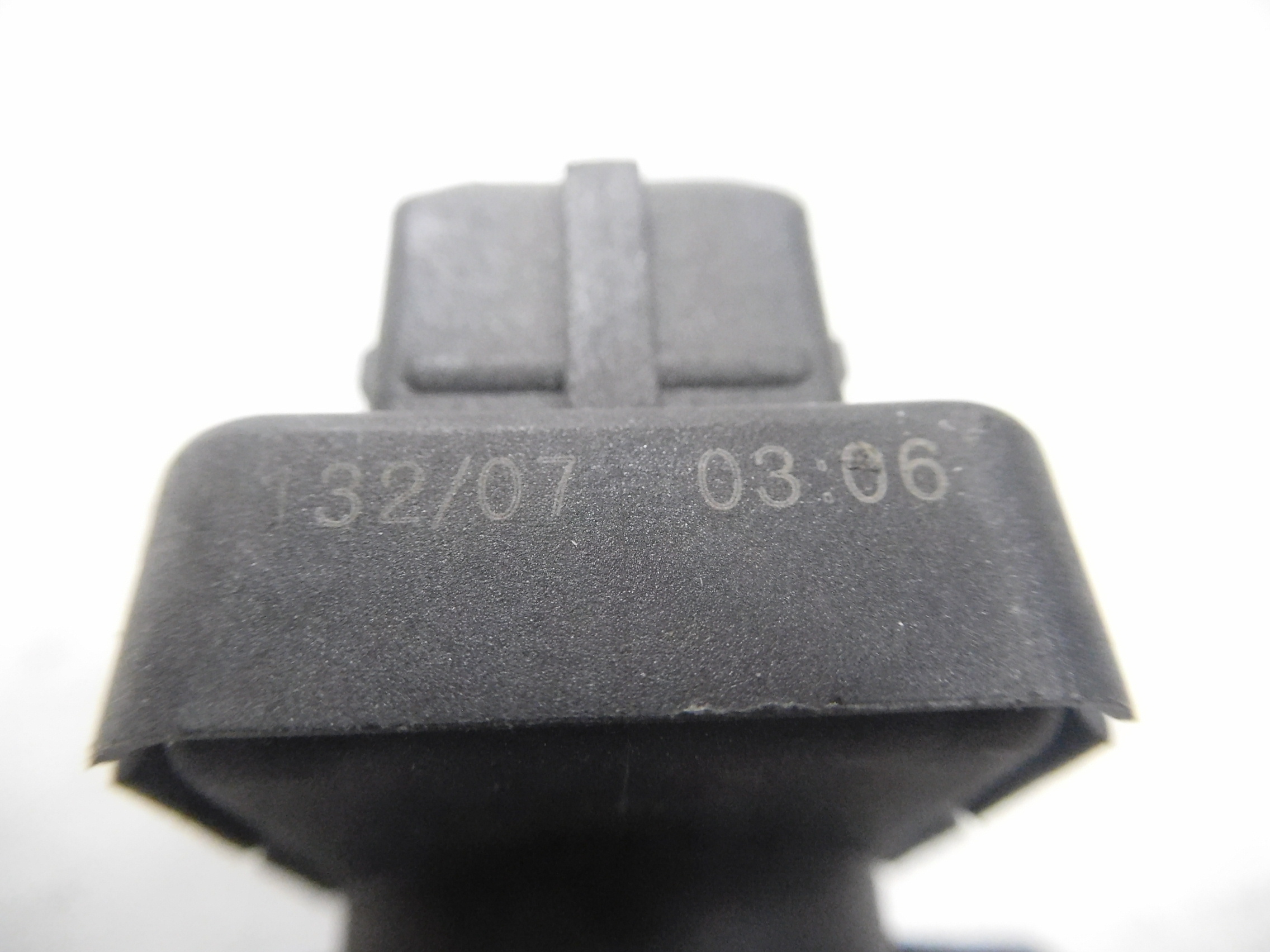 Alfa Romeo OE 46813570 клапан давления