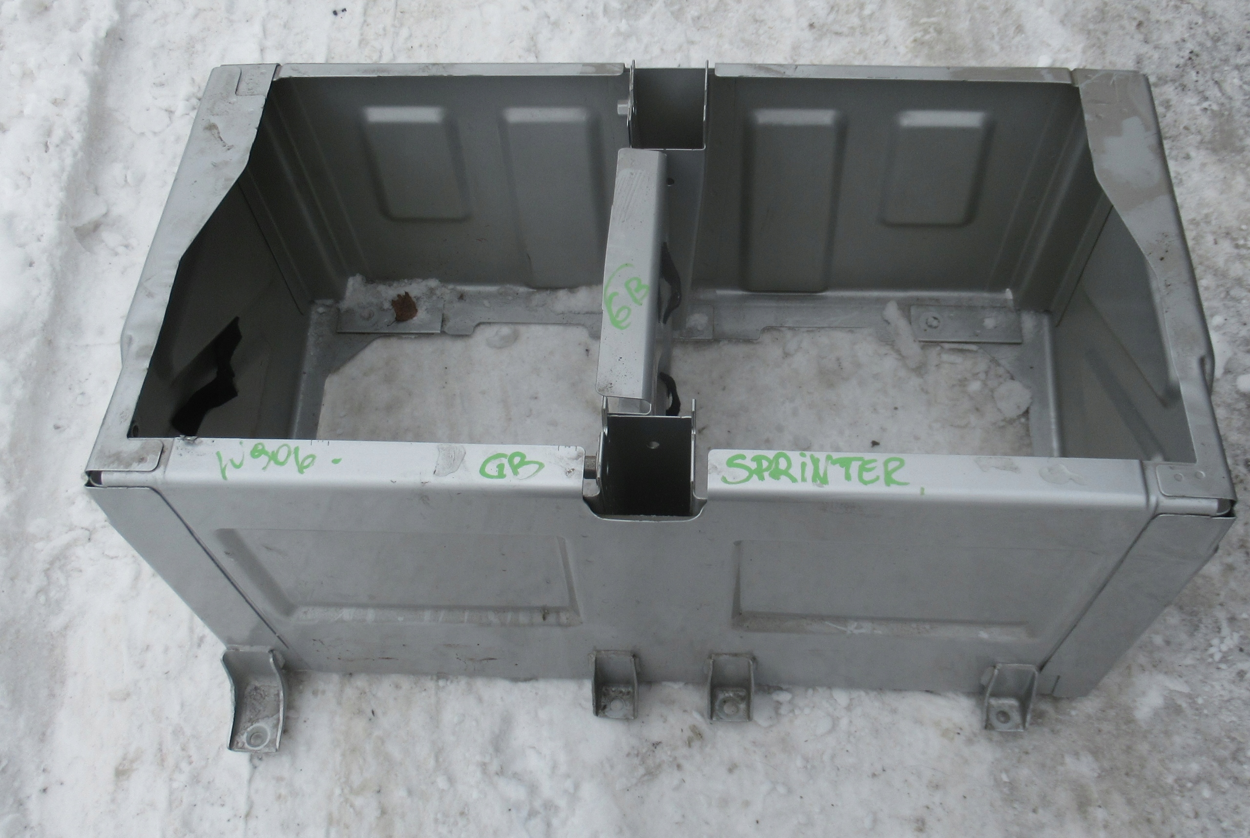 SPRINTER 906 08R ОСНОВАНИЕ КРЕПЛЕНИЯ ДИВАНА