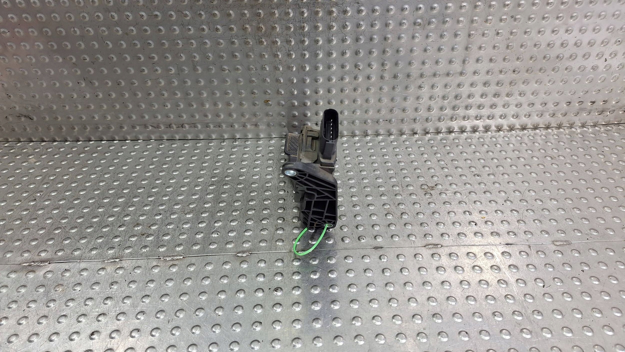 accelerator pedal potentiometer 8V21-9F836-AB FORD FIESTA MK7 B MAX