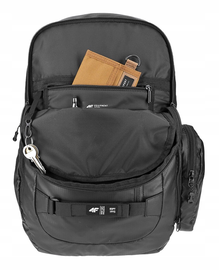 4F U078 czarny plecak na laptopa 15,6'' z saszetką Kolekcja midshop