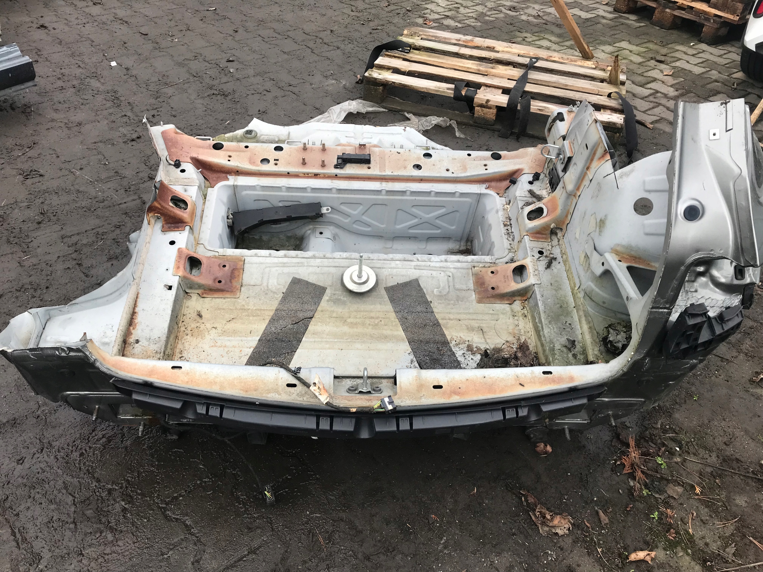 OPEL ASTRA V K 2019 HATCHBACK PAS TYLNY Z PODLOGA SCIANA TYLNA ORYGINAL Producent części Opel OE