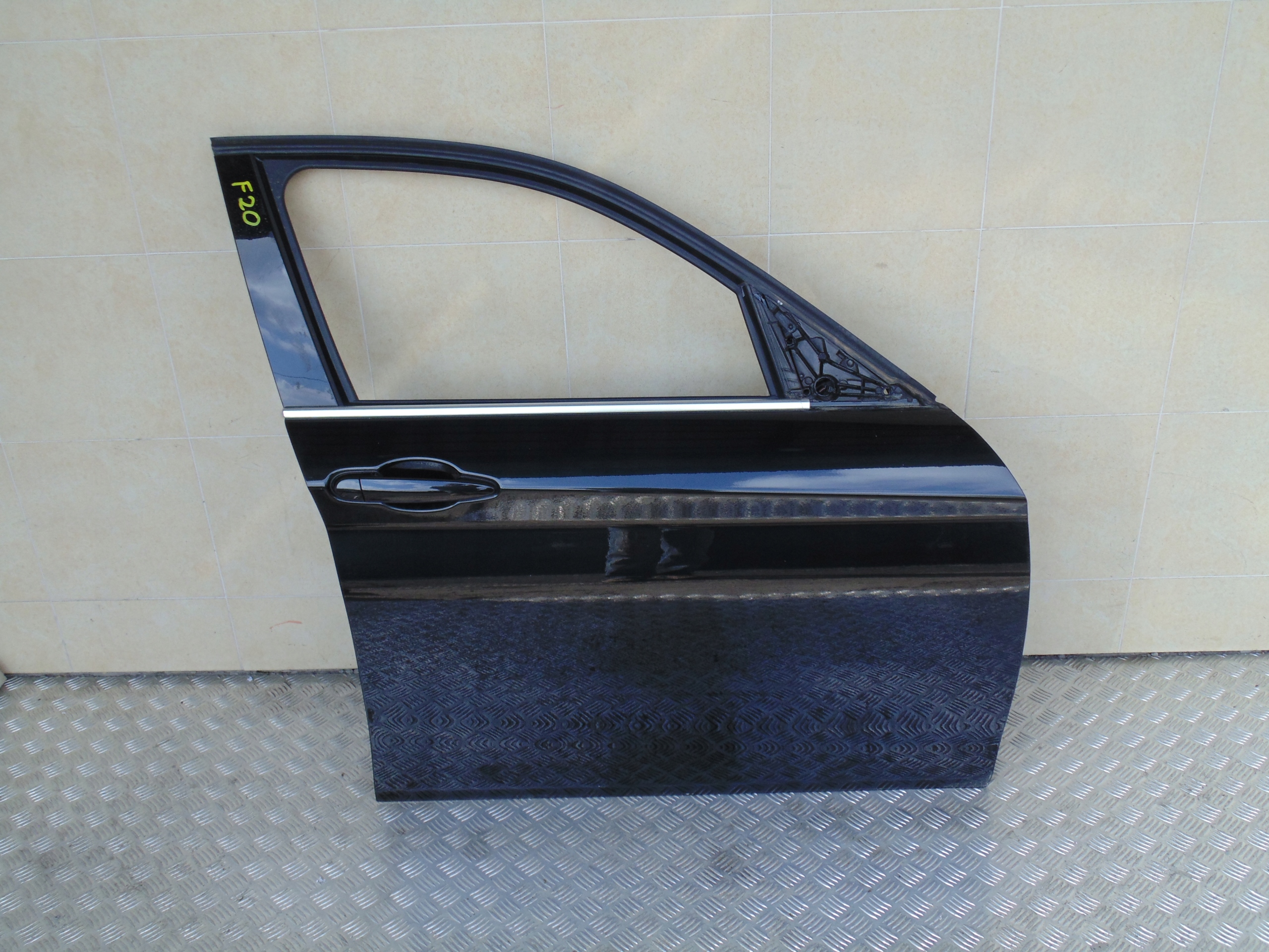door right complete BMW 1 F20 2019 year.