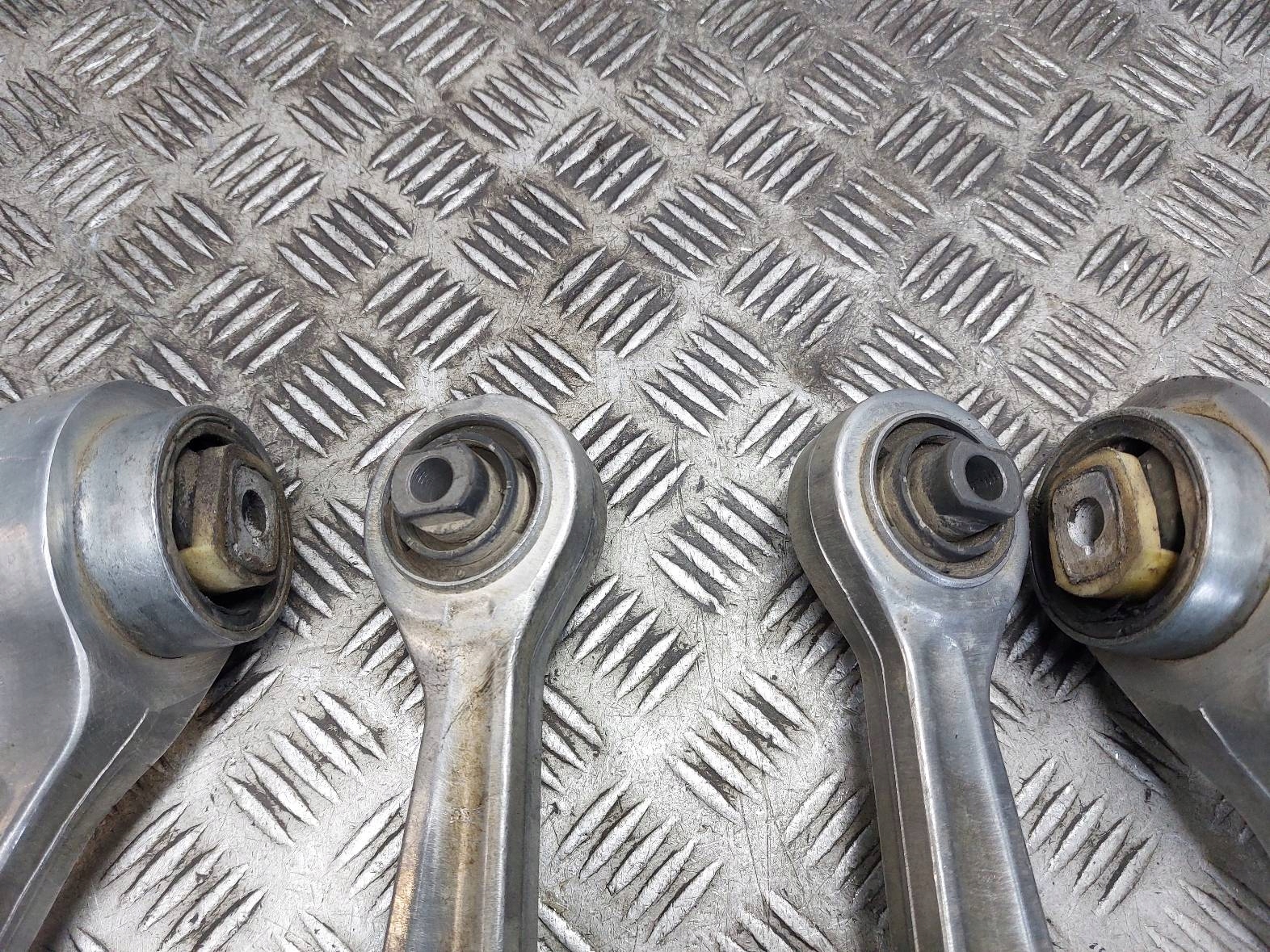 Querlenker vorne KOMPLET AUDI A4 B5 FL