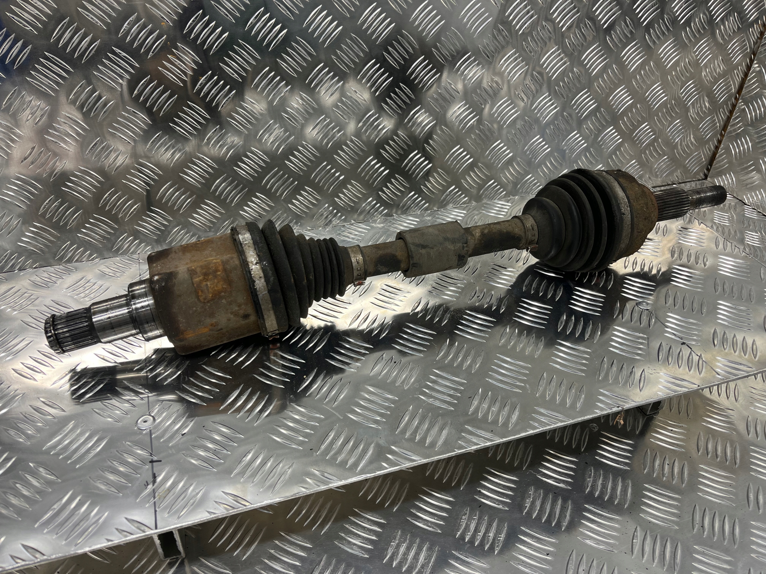 semi-axis semi-axis left front CHRYSLER SEBRING PO5273531AD 2.0 D