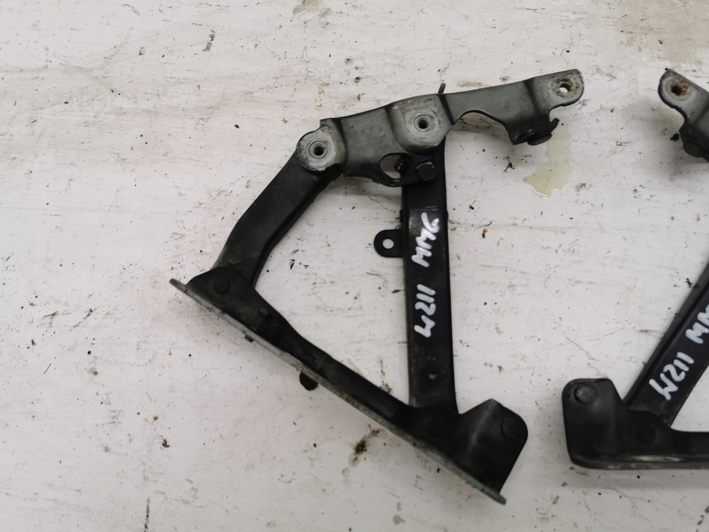 Cerniere cofano MERCEDES E-KLASA W211 197 02-09
