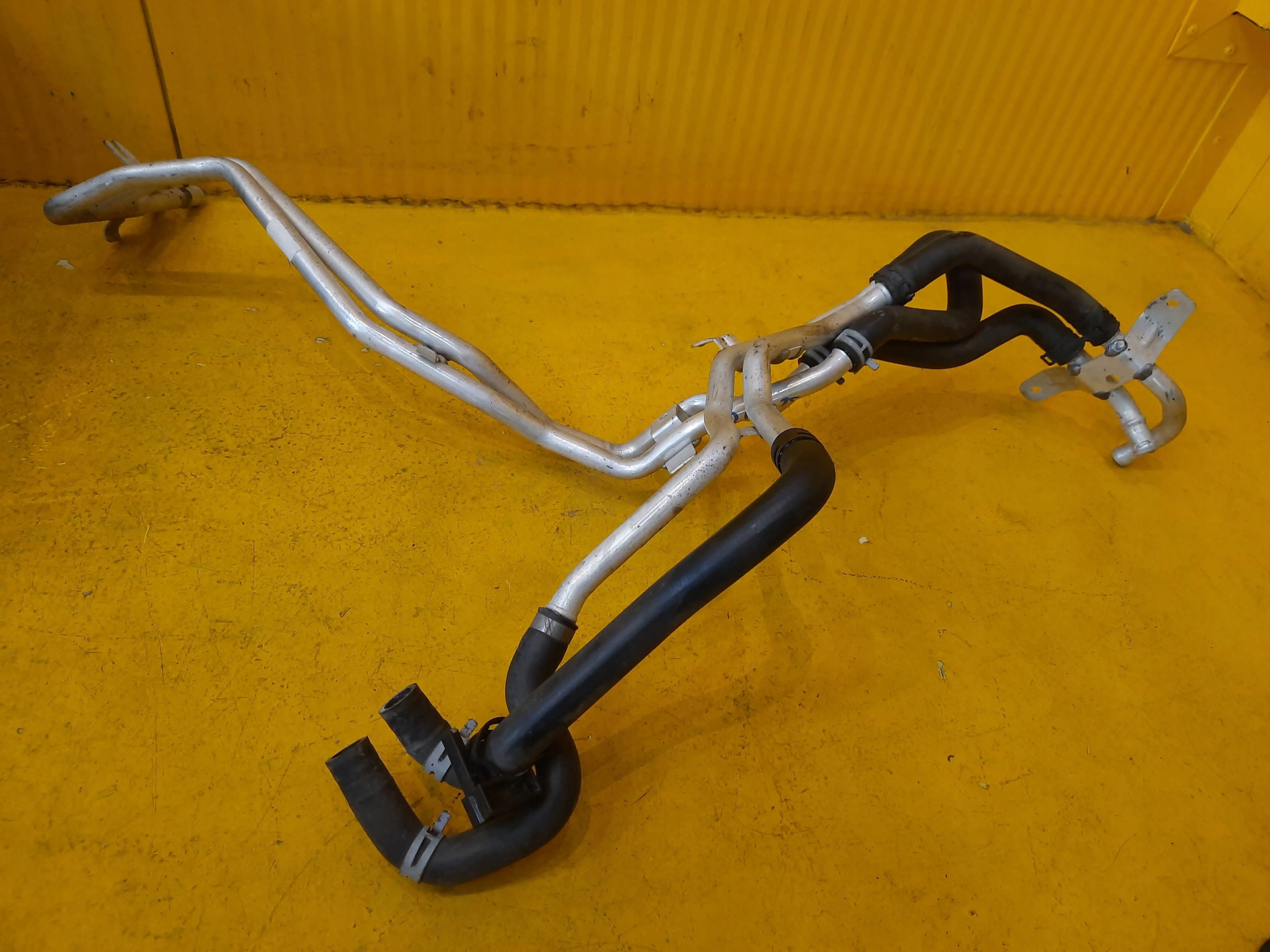 Mercedes W447 шланг для води A4478300700