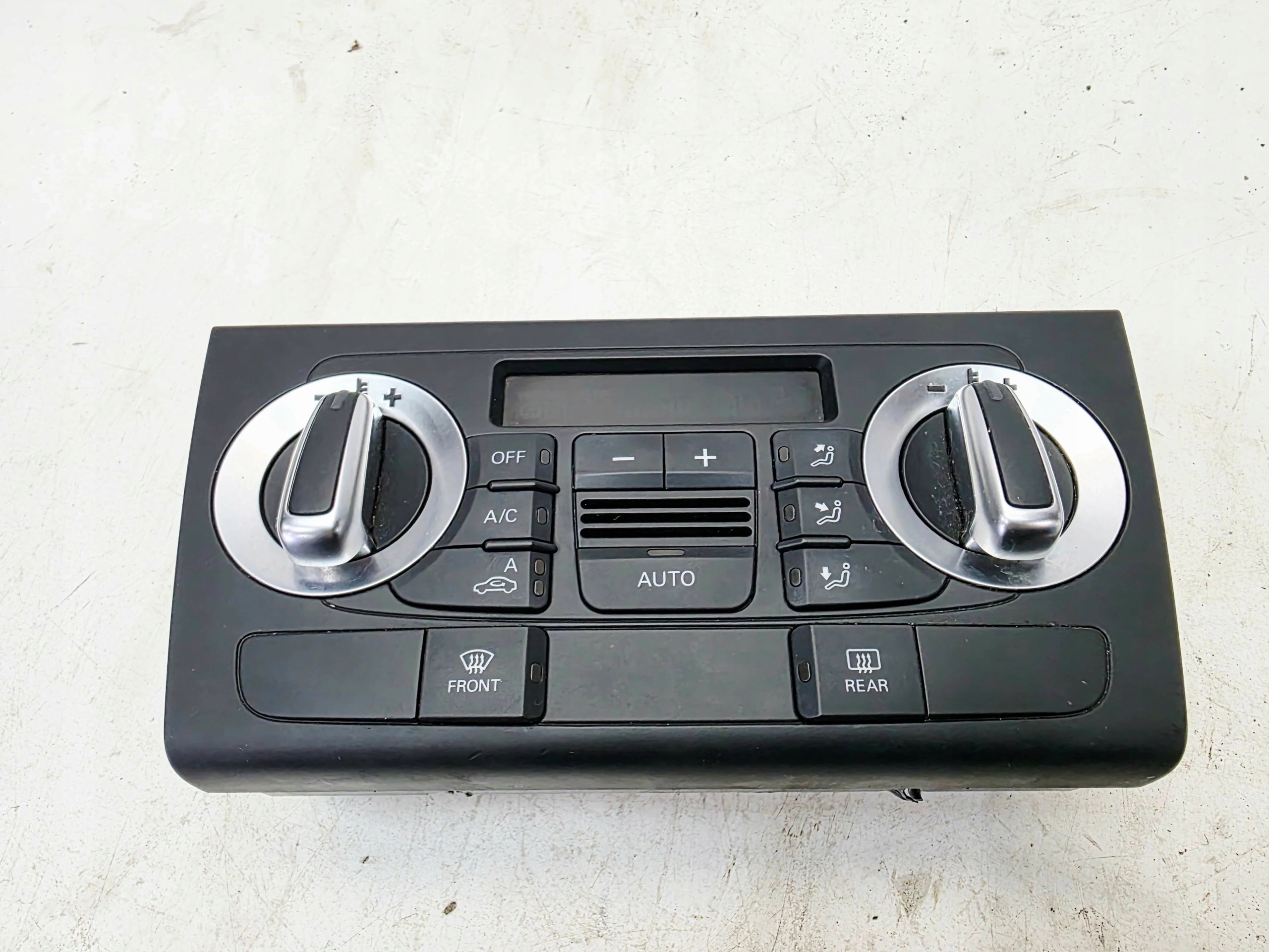 Unite commande clima de chauffage KLIMATRONIK AUDI Q3 8U 8U0820043D