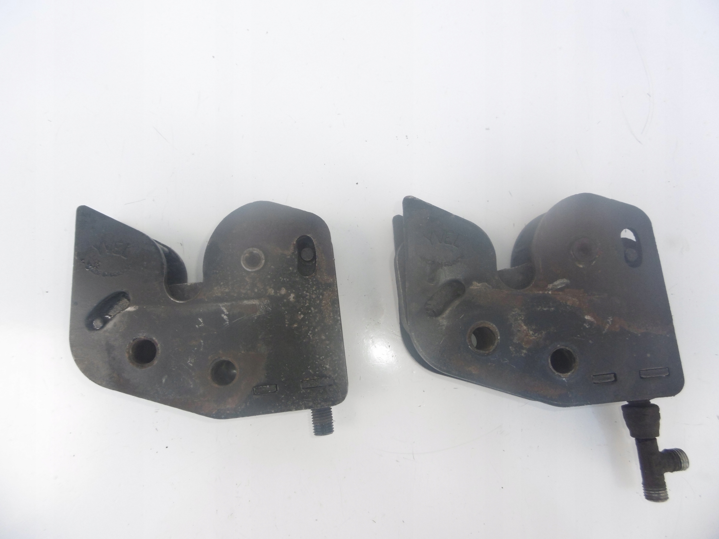 lock hook cabs RENAULT MAGNUM DXI