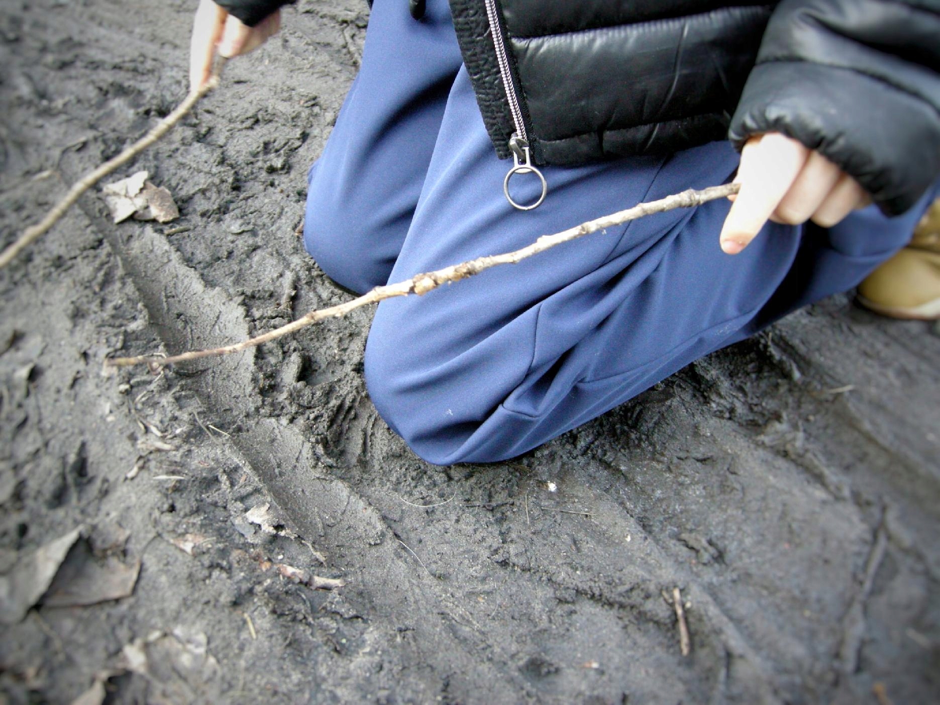 SPODNIE softshell PRZECIWDESZCZOWE KIESZEŃ planety, rakieta, odblask PL 134 Wiek dziecka 9 lat +