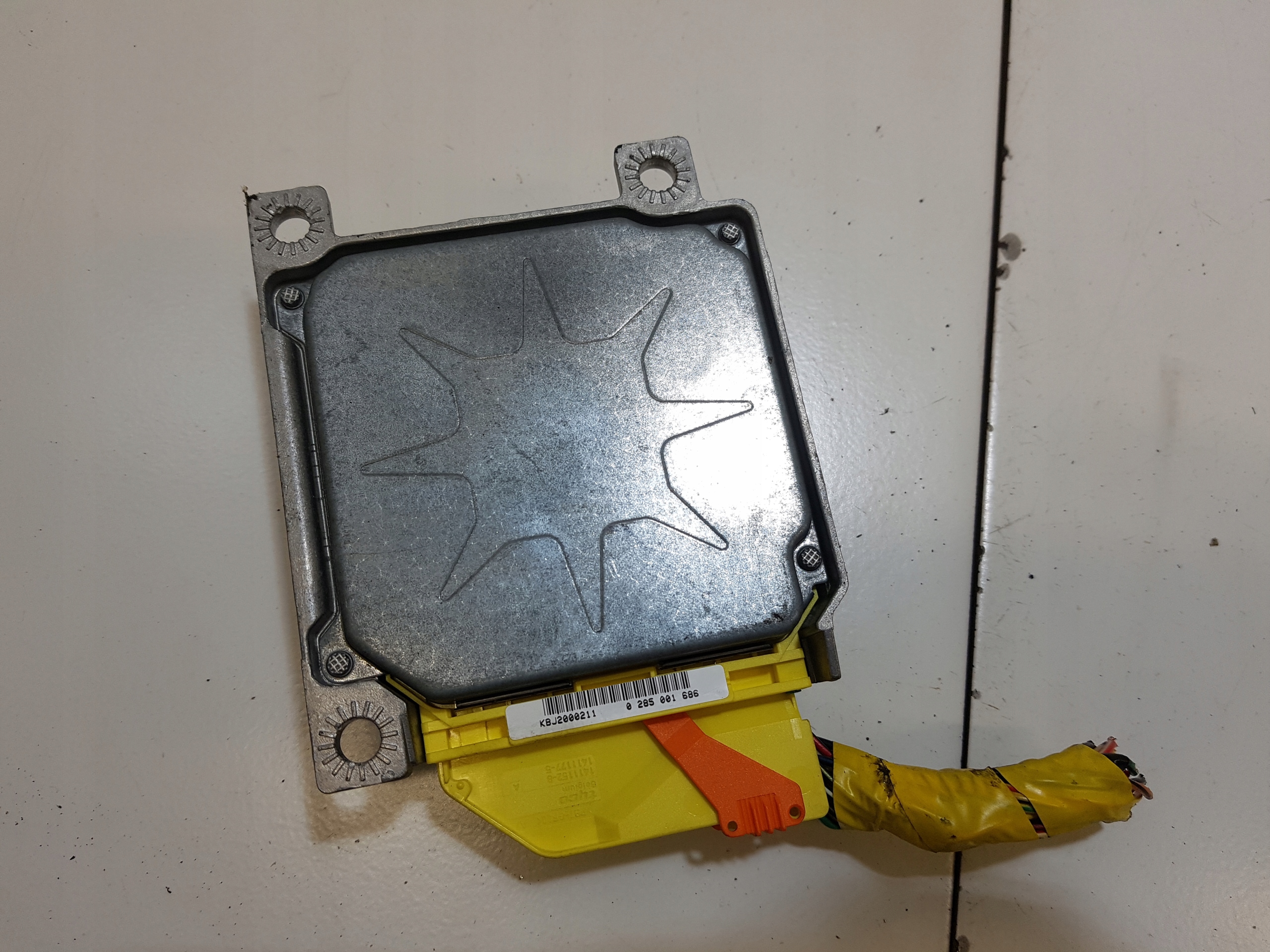 modulo airbag MITSUBISHI COLT MR587757