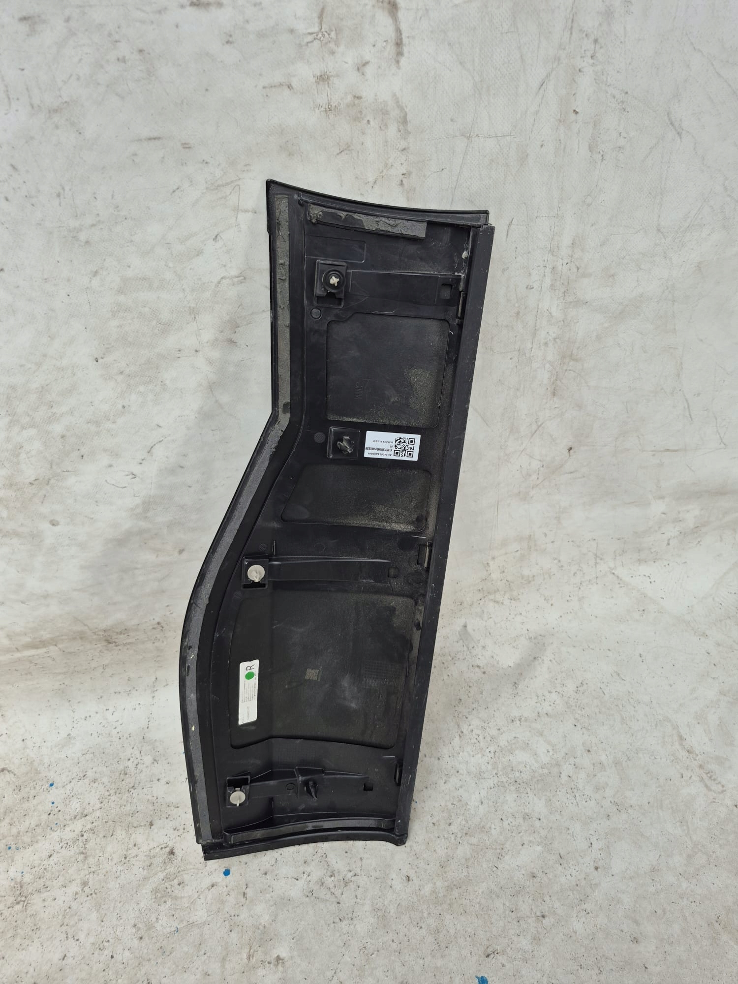 CUPRA TAVASCAN 23-> moulding cap door right rear part