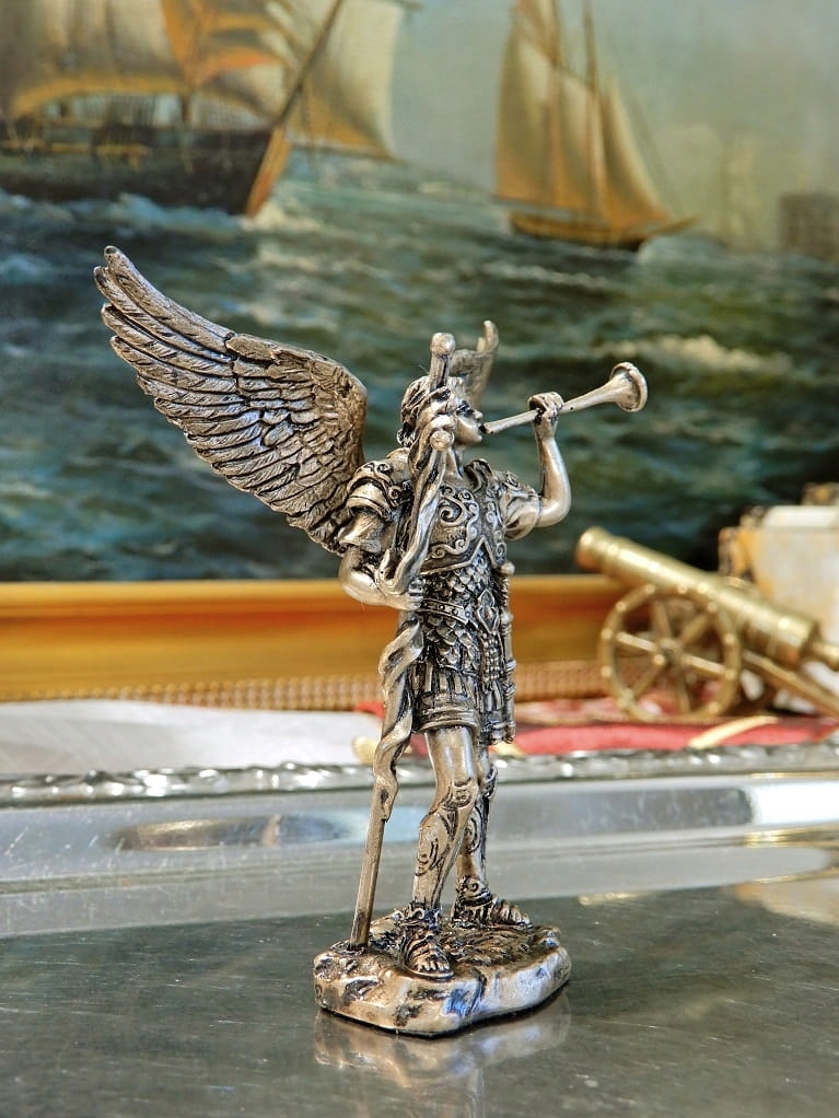 ARCHANIOŁ GABRIEL FIGURKA TRĄBA SZTANDAR PREZENT v Wysokość produktu 11 cm