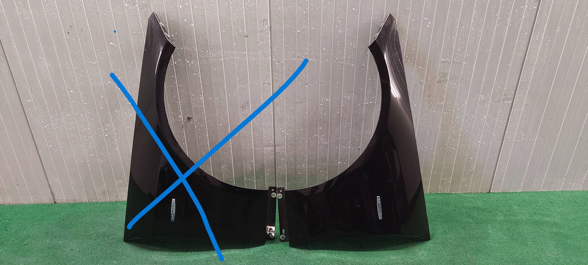 fender left front MERCEDES E-KLASA W212 09-13 LAK: 197