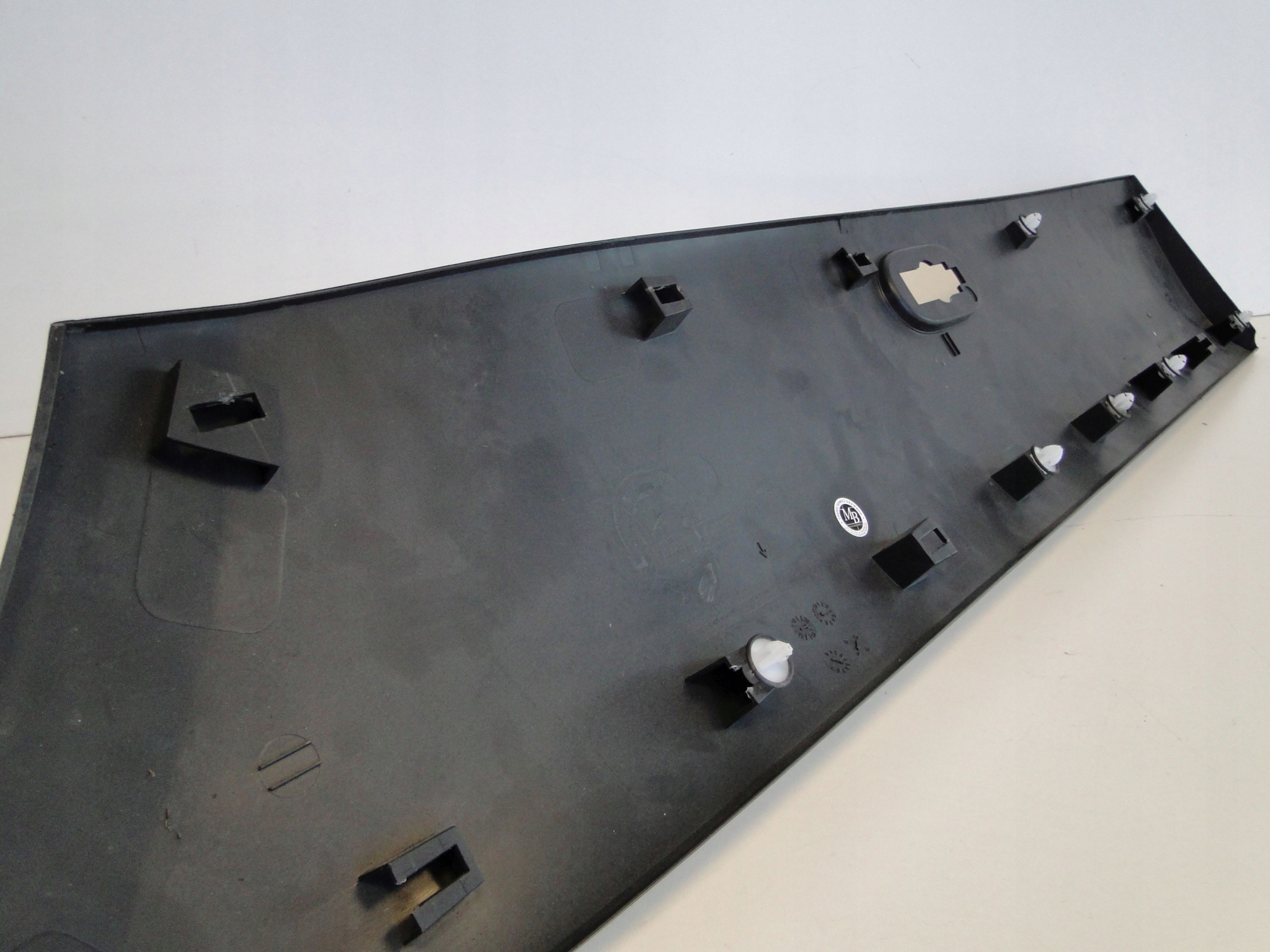 MERCEDES SPRINTER 907 LISTWA BOCZNA PRAWA TYLNA Numer katalogowy oryginału A9106907200