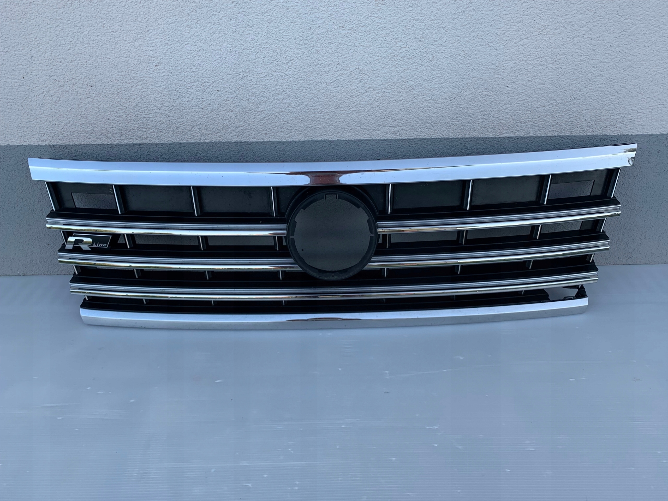 VW TOUAREG III 3 РЕШЕТКА РАДИАТОРА РЕШЁТКА ПЕРЕД R LINE