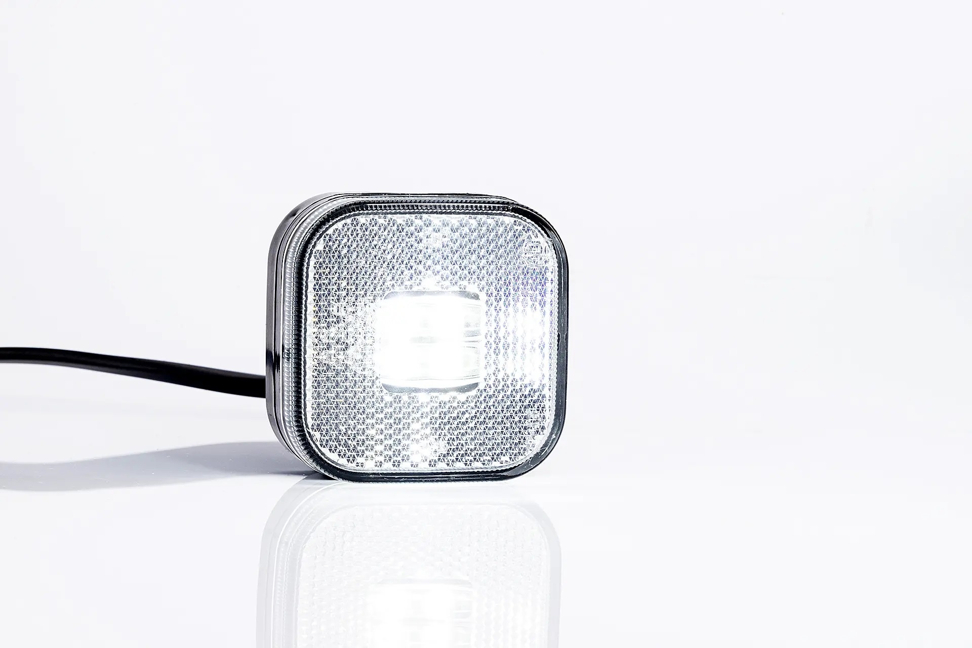 LAMPA LAMPKA OBRYSOWA DIODOWA LED 12/24V BIAŁA