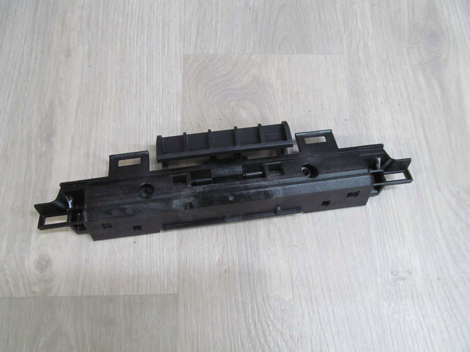 FORD RANGER III KLAMRA ZAPIECIE PAKI ZAMEK EB3B-26