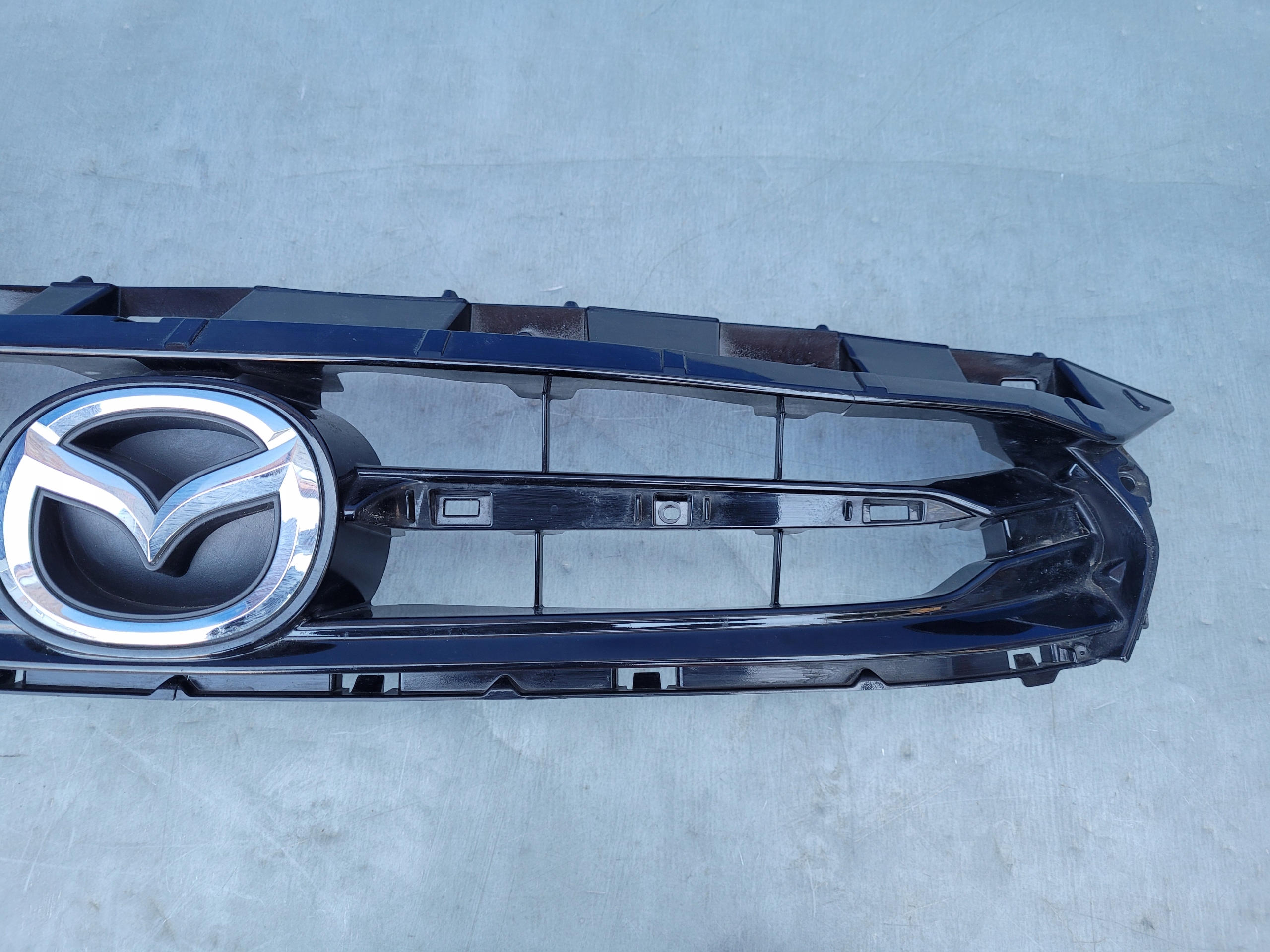 Mazda 2 DE Kühlergrill FRONTGRILL Kühlergitter D09J50712 - Thumbnail 4