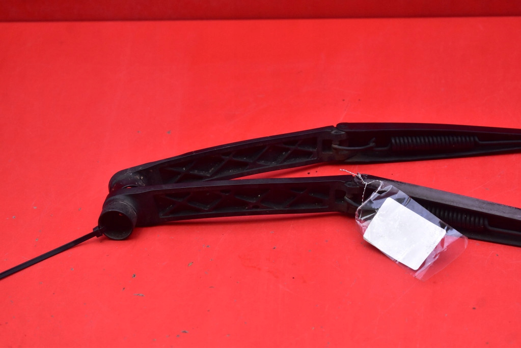 wiper arm front EU KIA MAGENTIS 2 II 06-08