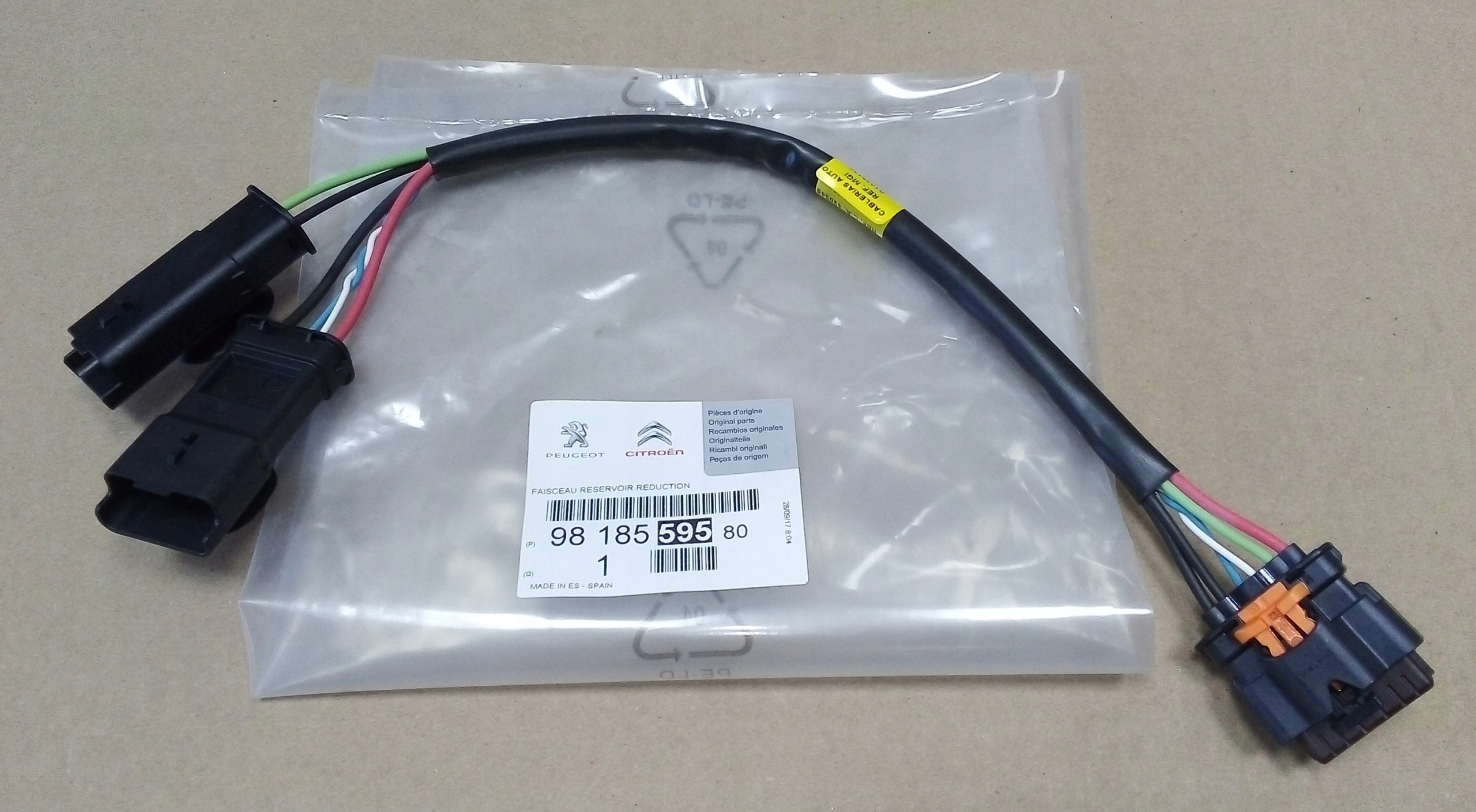 9818559580 - ОРИГИНАЛ PEUGEOT CITROEN ЖГУТ ПРОВОДОВ БАКА ADBLUE